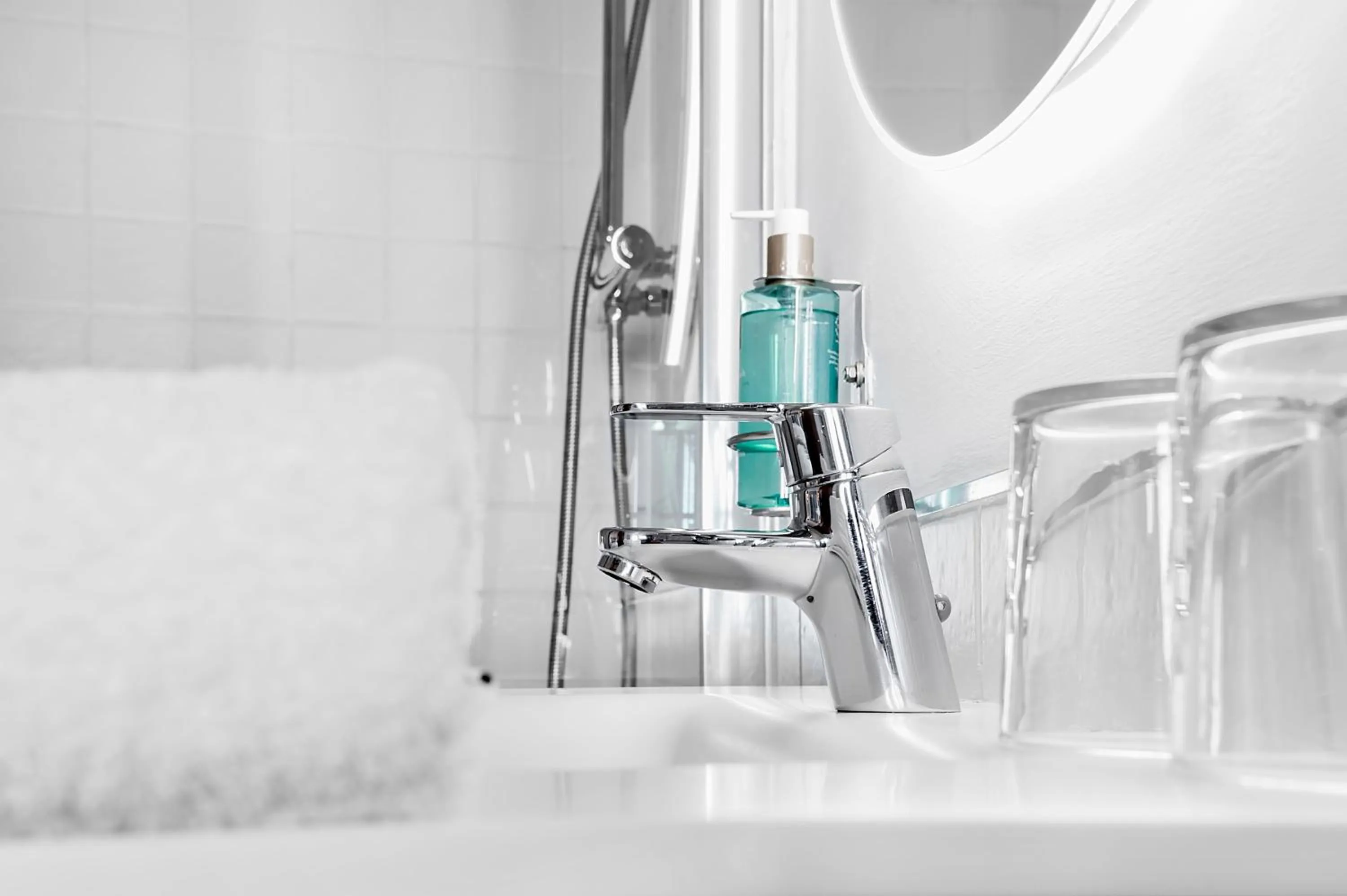 Bathroom in Hotel Mercader de Sedas by Maxi Hoteles