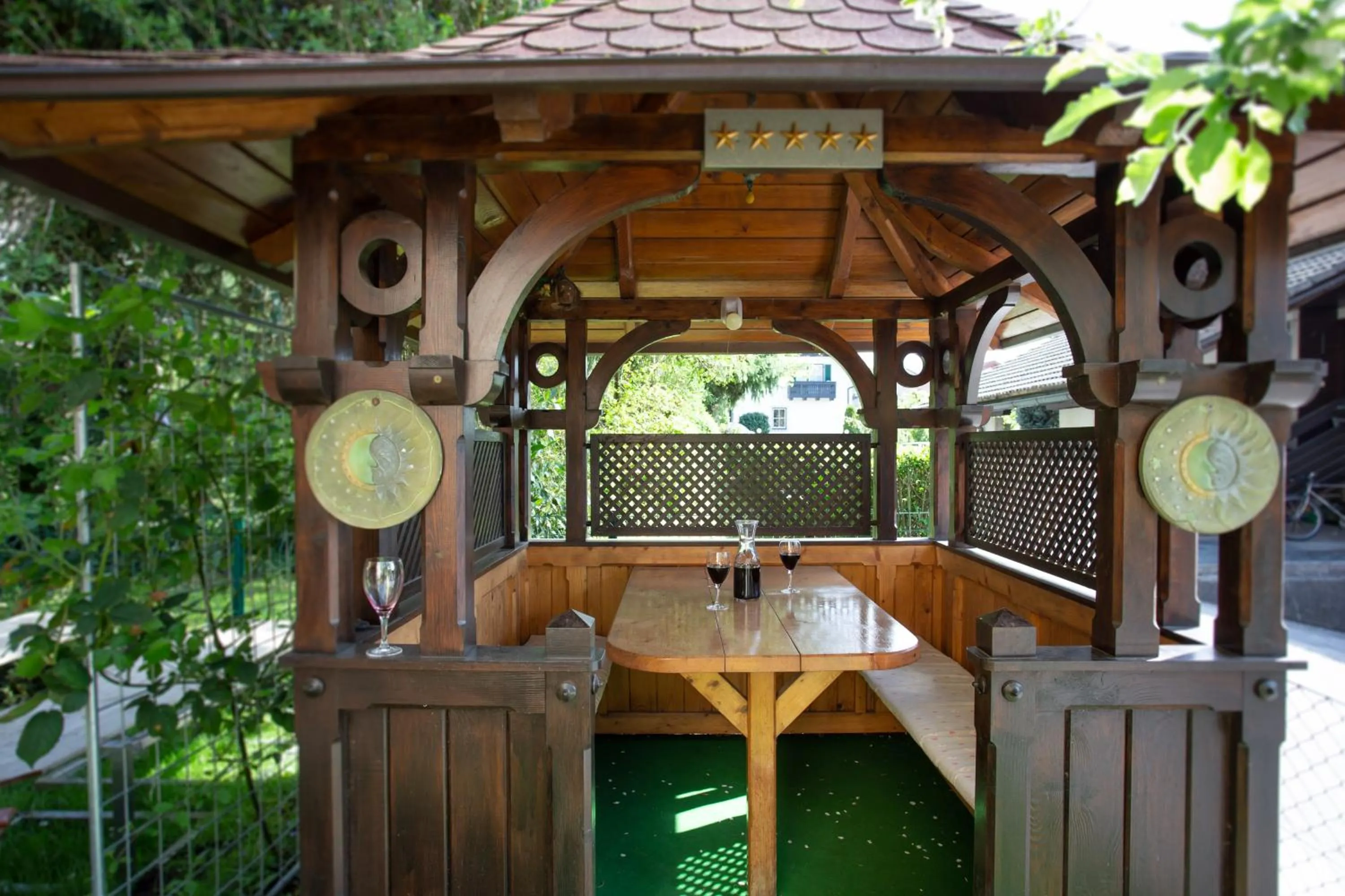 Patio in Hostel LakeBled