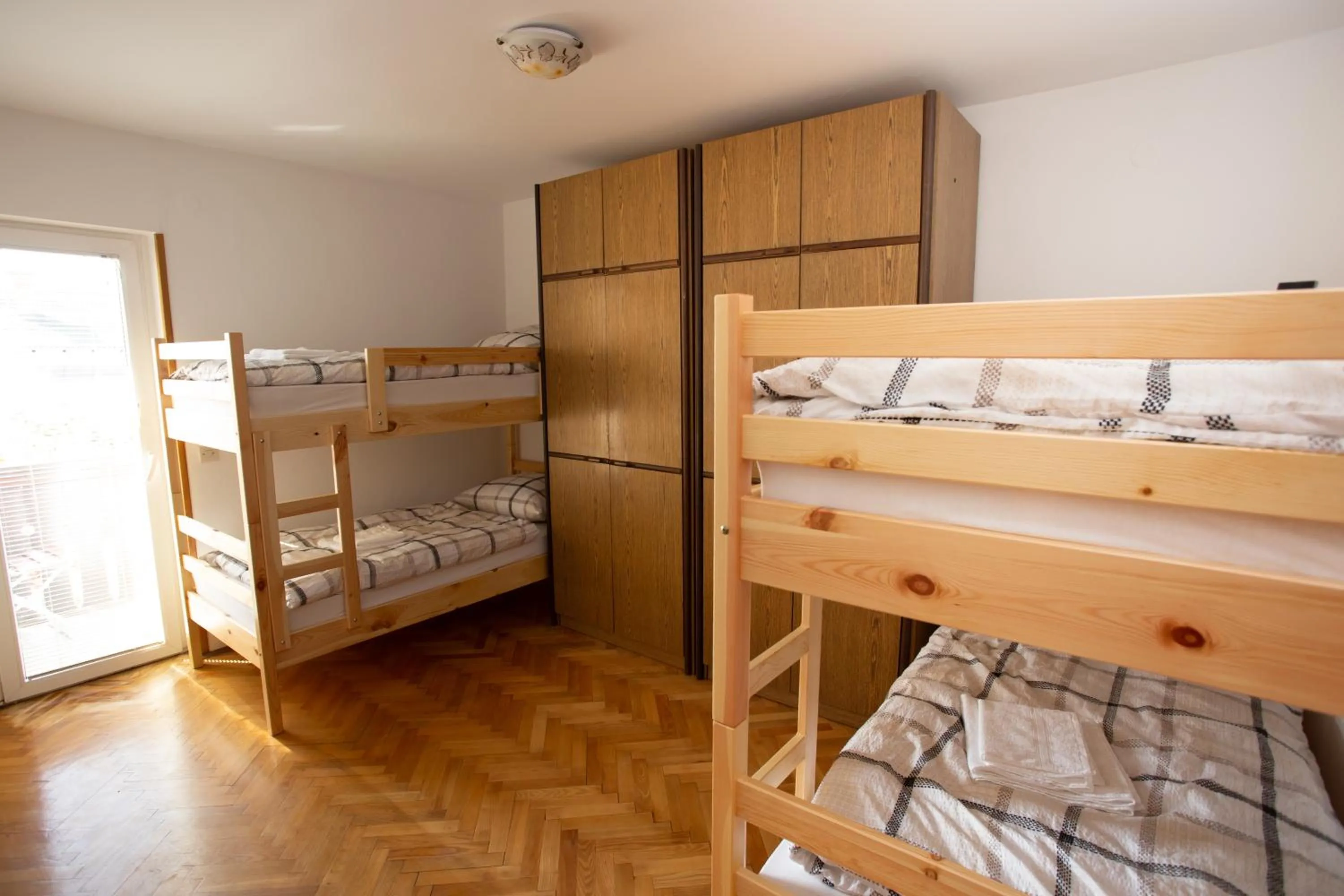 Property building, Bed in Hostel LakeBled
