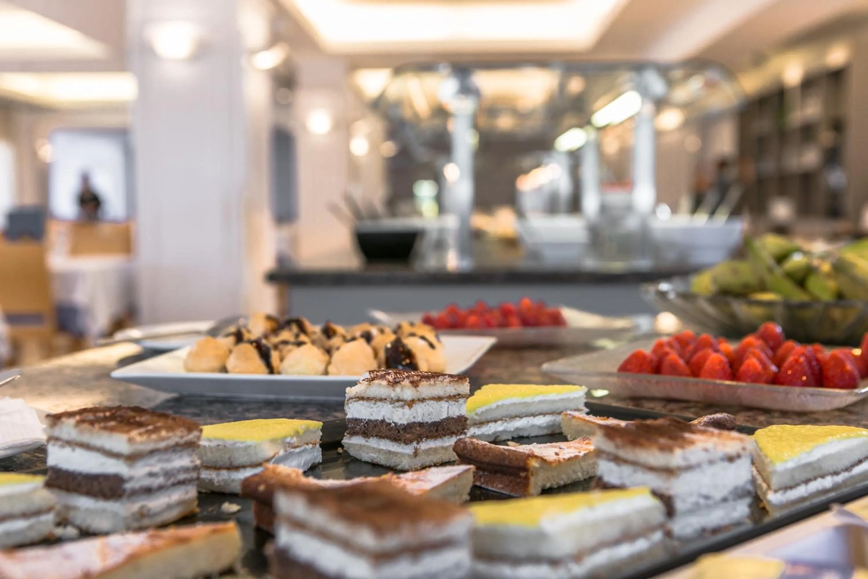 Restaurant/places to eat in RVHotels Nieves Mar