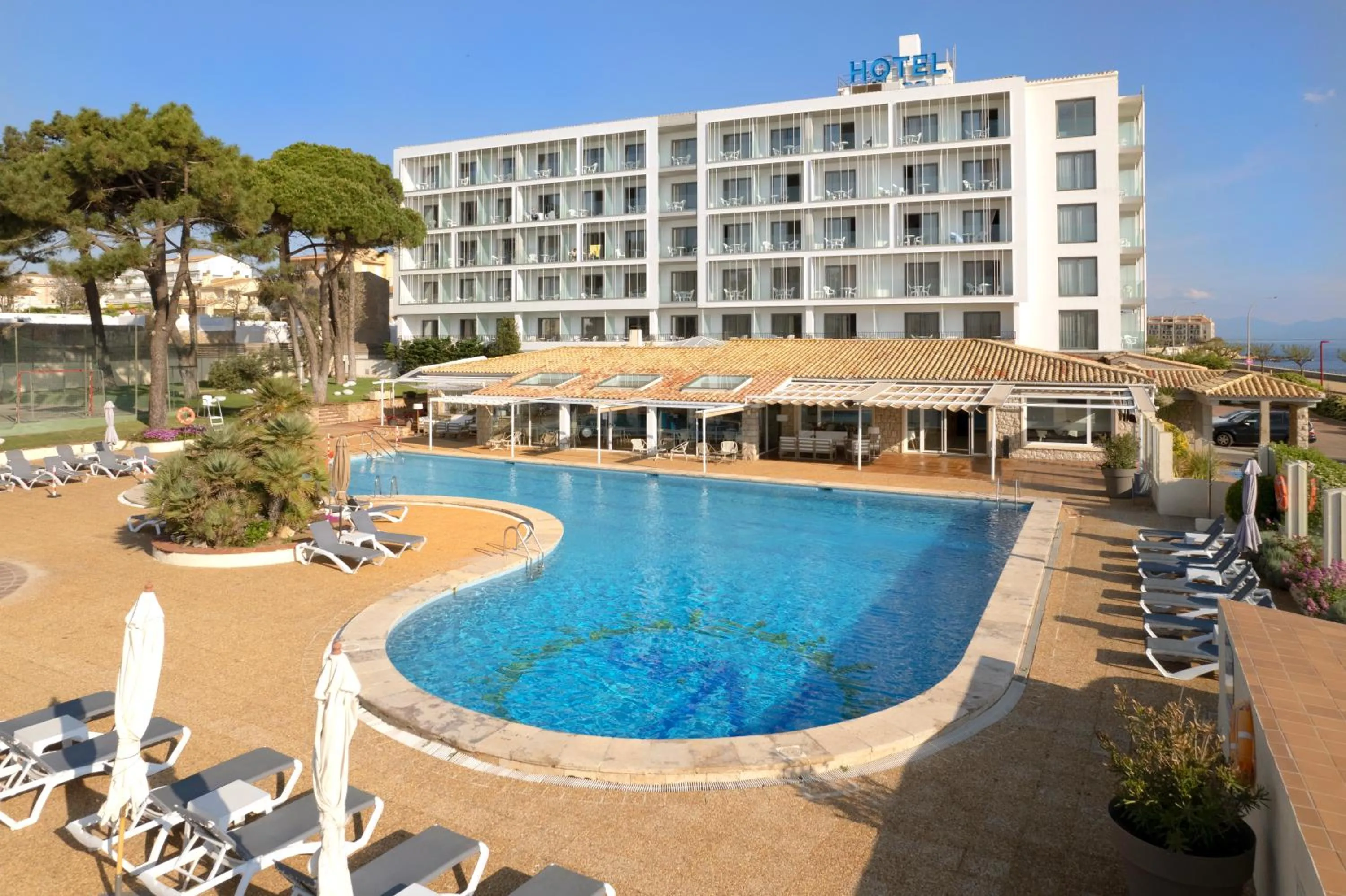 Property building in RVHotels Nieves Mar