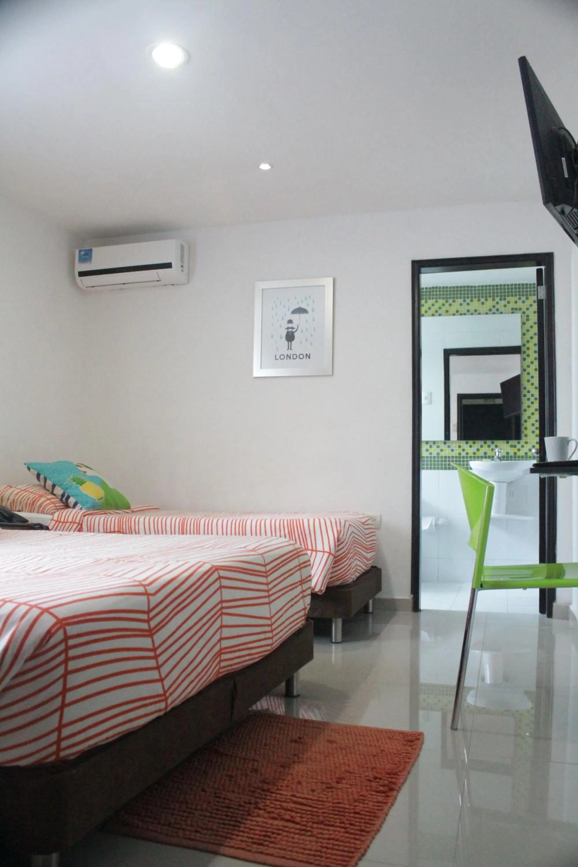 Photo of the whole room, Bed in Hotel Golden House