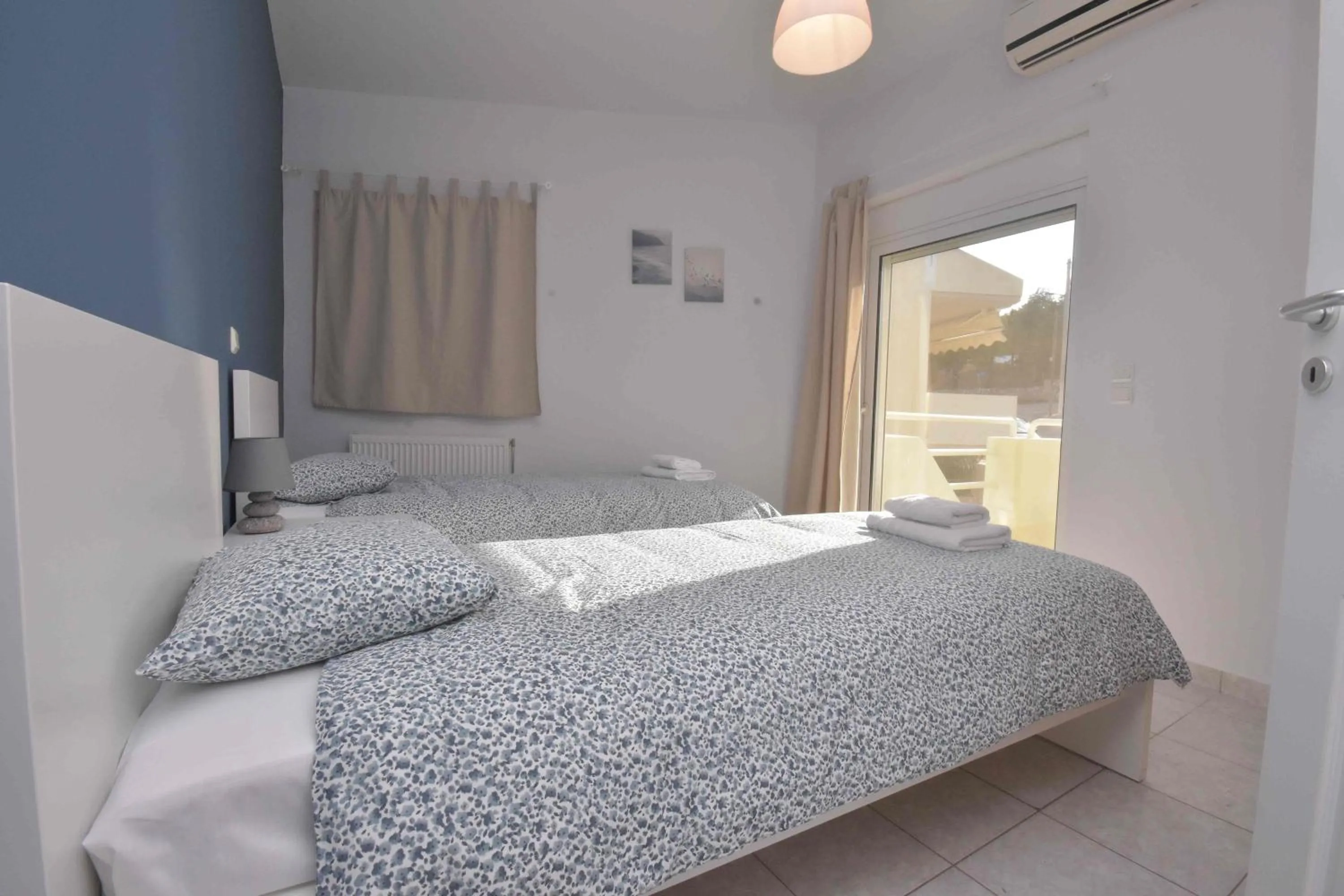 Bed in Double M near Athens Airport