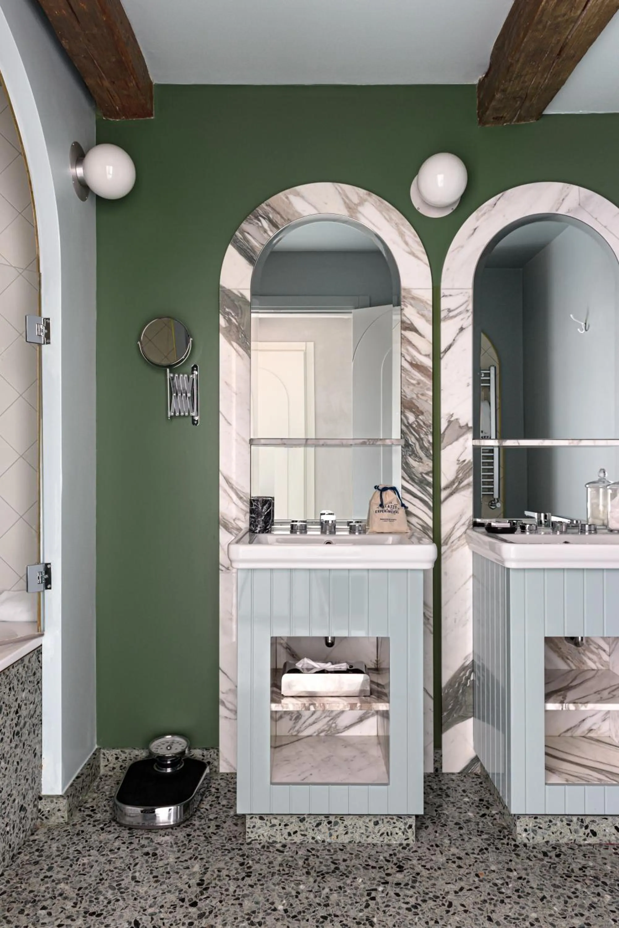 Bathroom in Il Palazzo Experimental