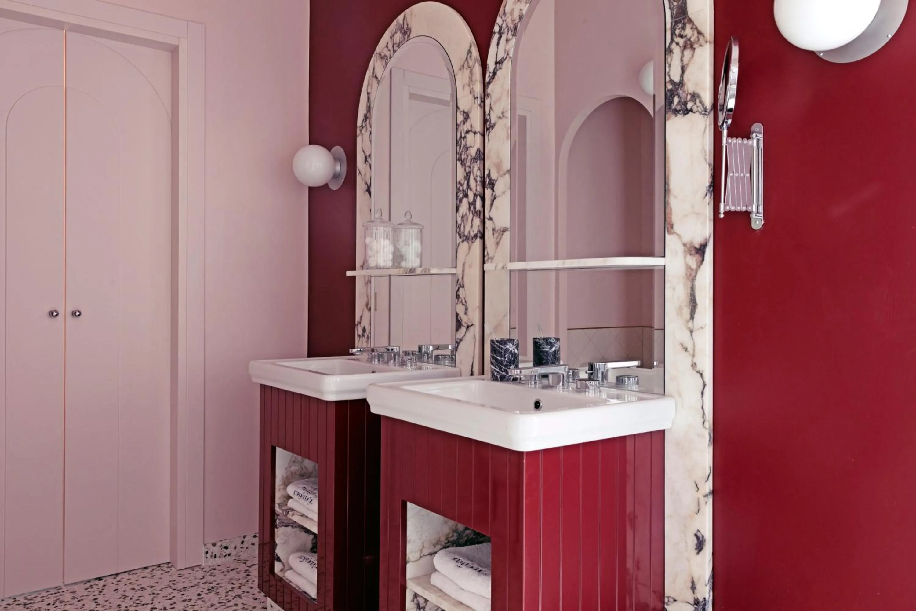 Double or Twin Room with Canal View in Il Palazzo Experimental