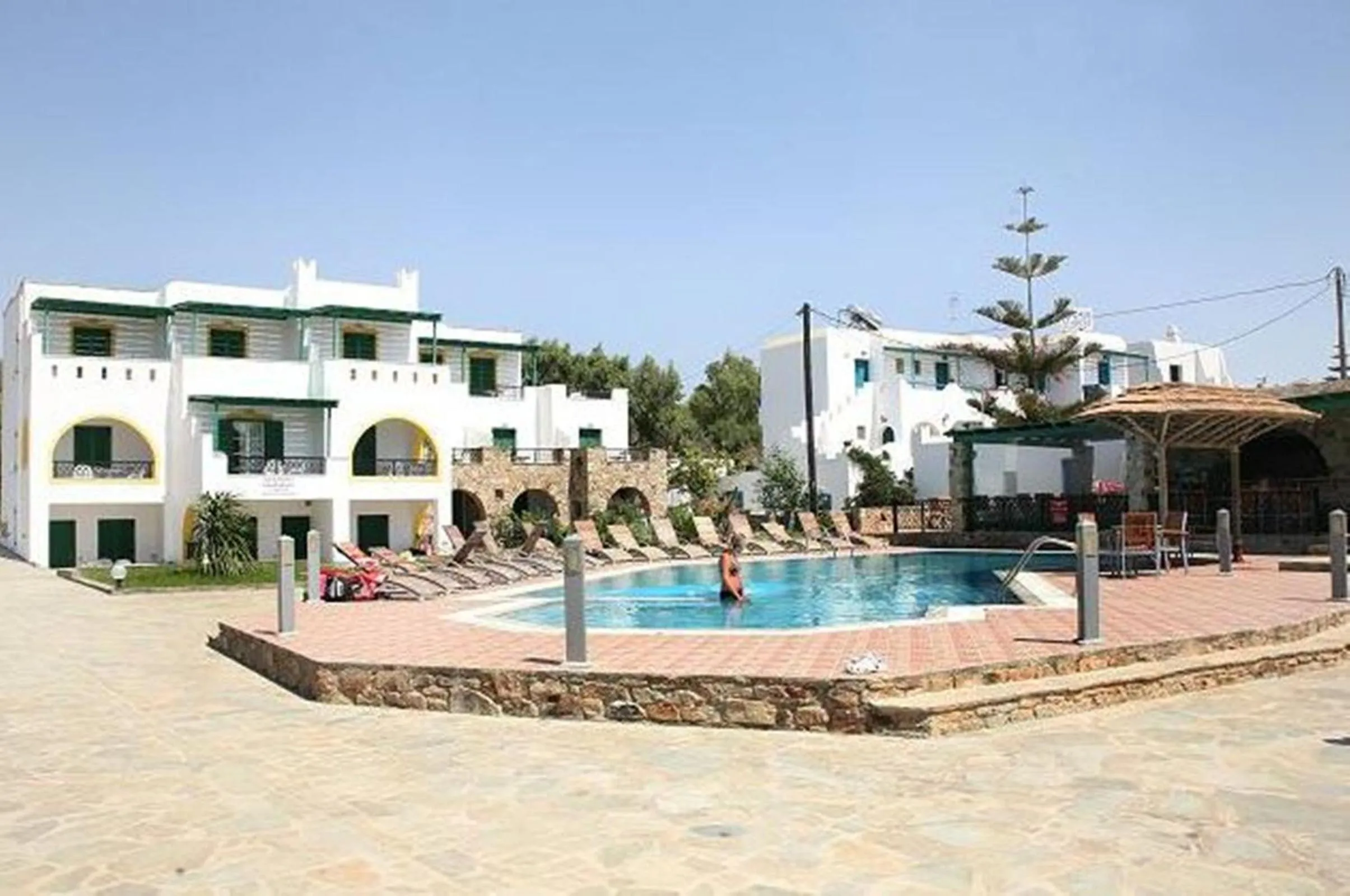 Facade/entrance in Villa Harmony