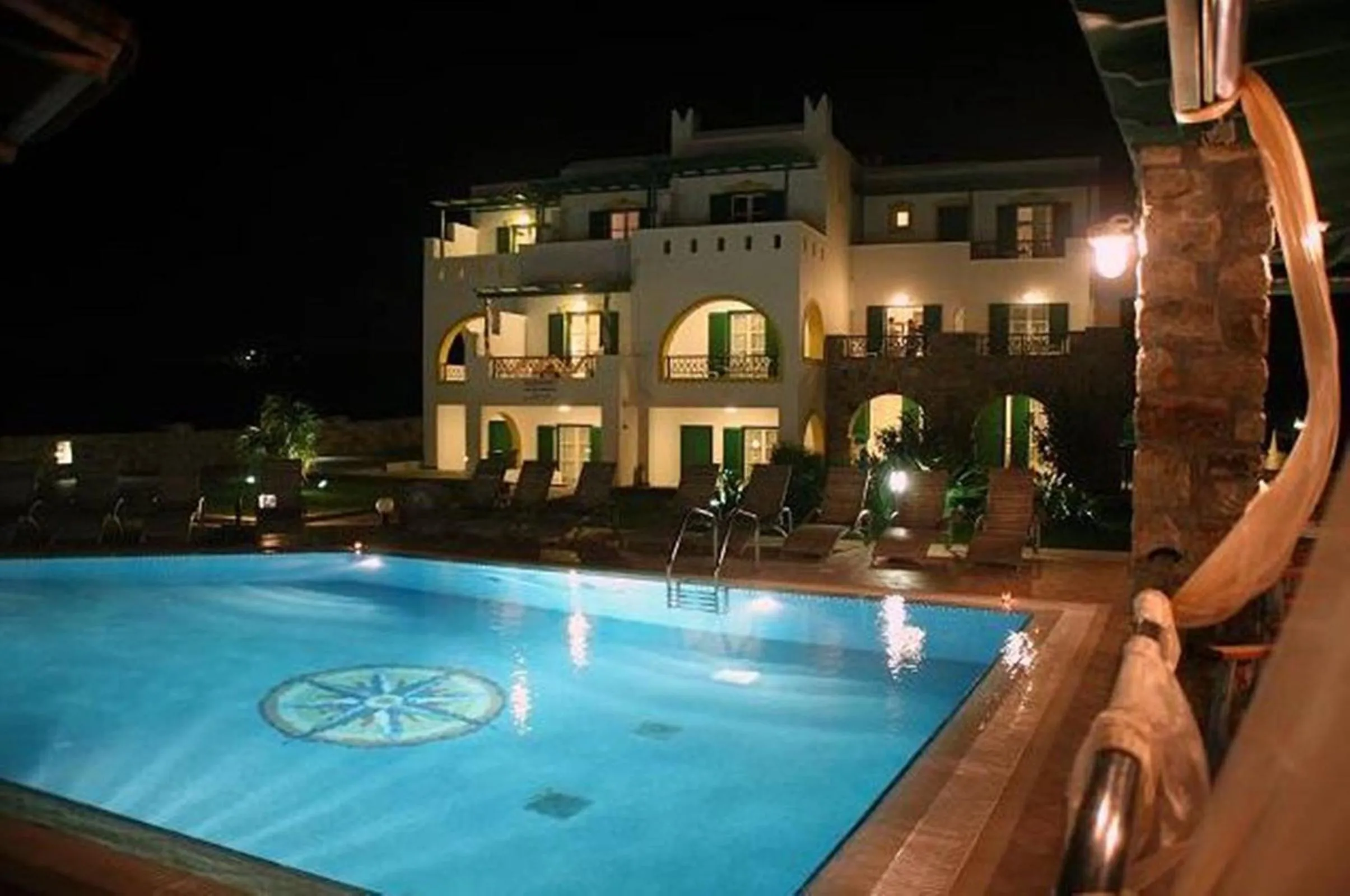 Facade/entrance in Villa Harmony