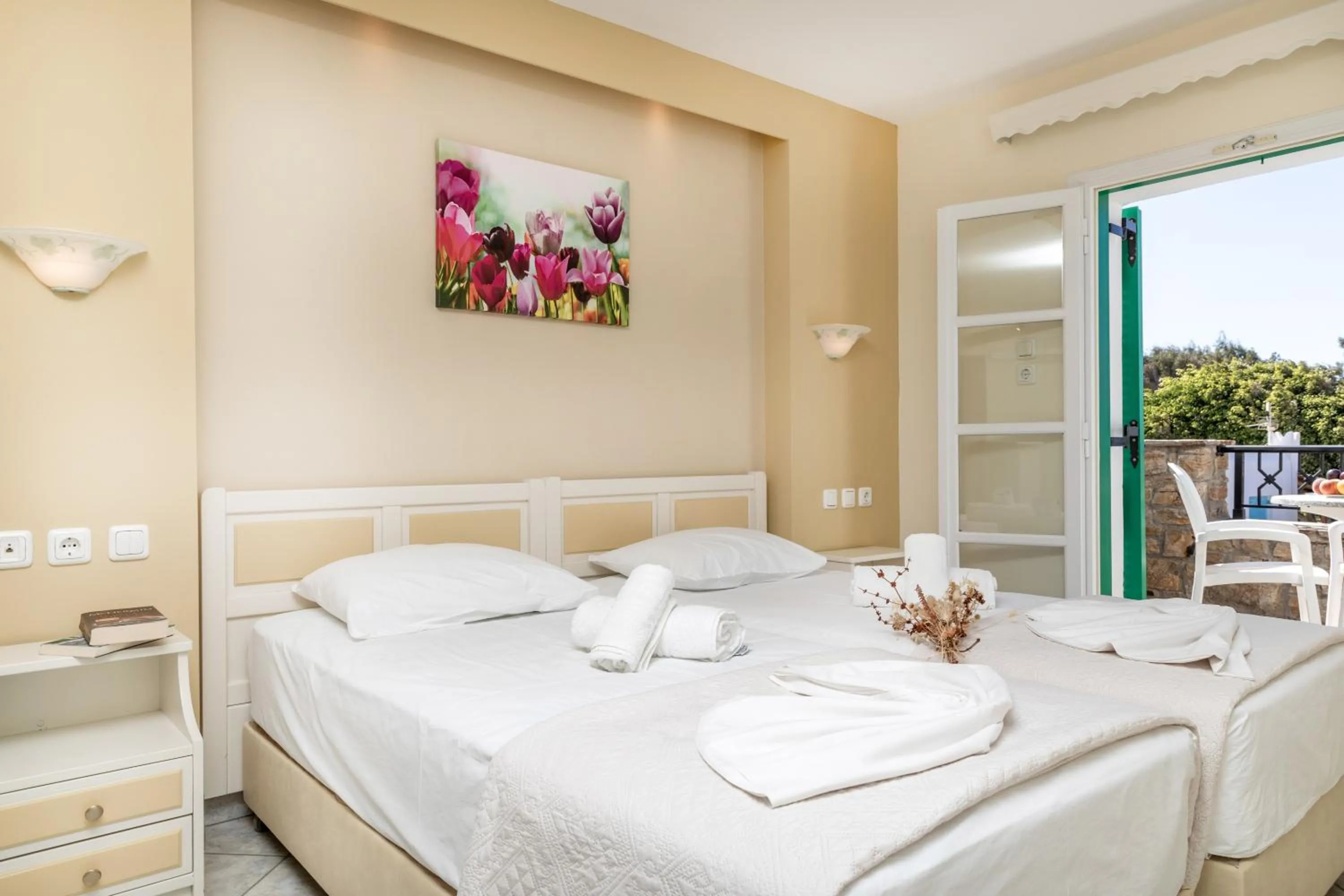 Bed in Villa Harmony