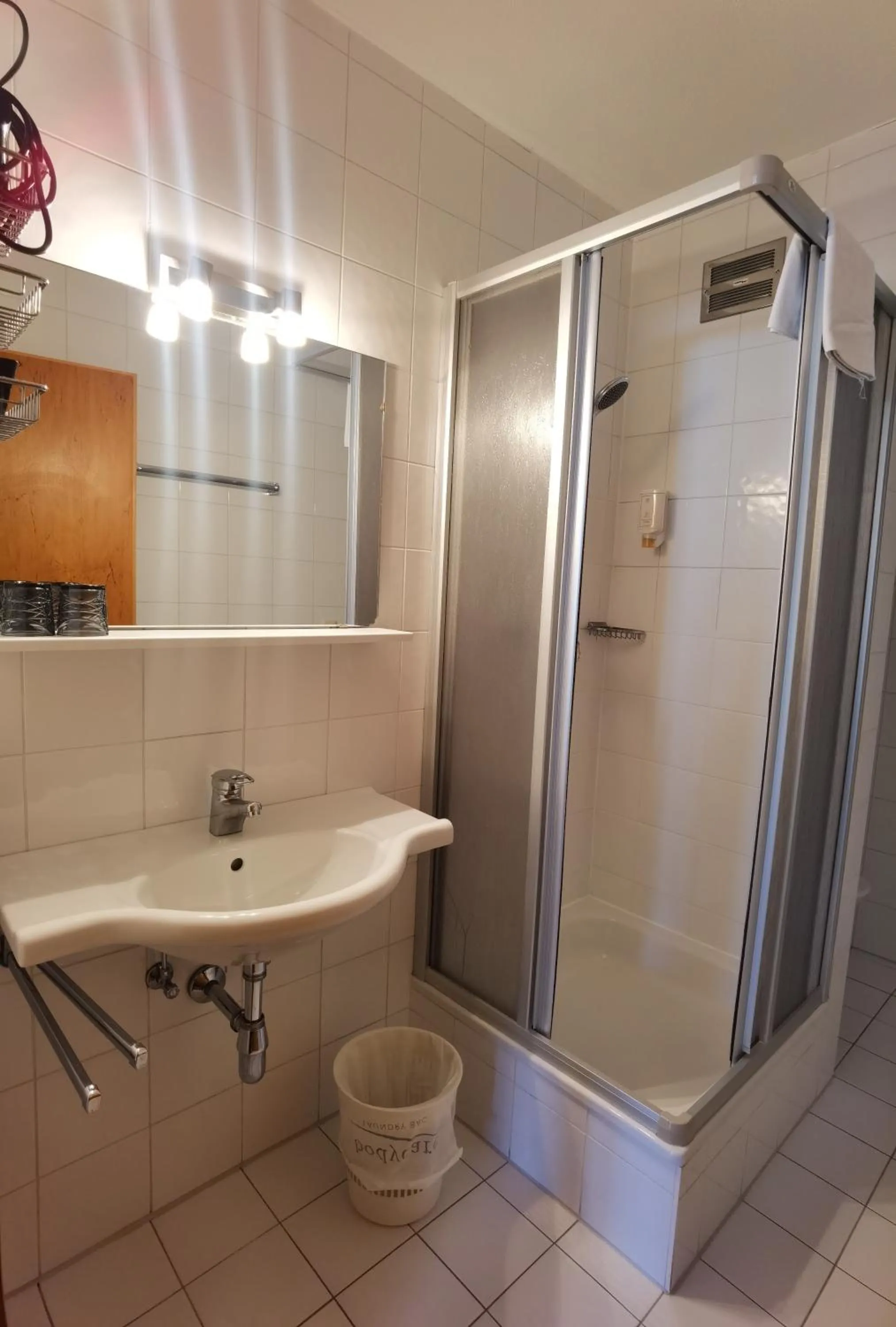 Shower in Hotel Landhaus Zell am See