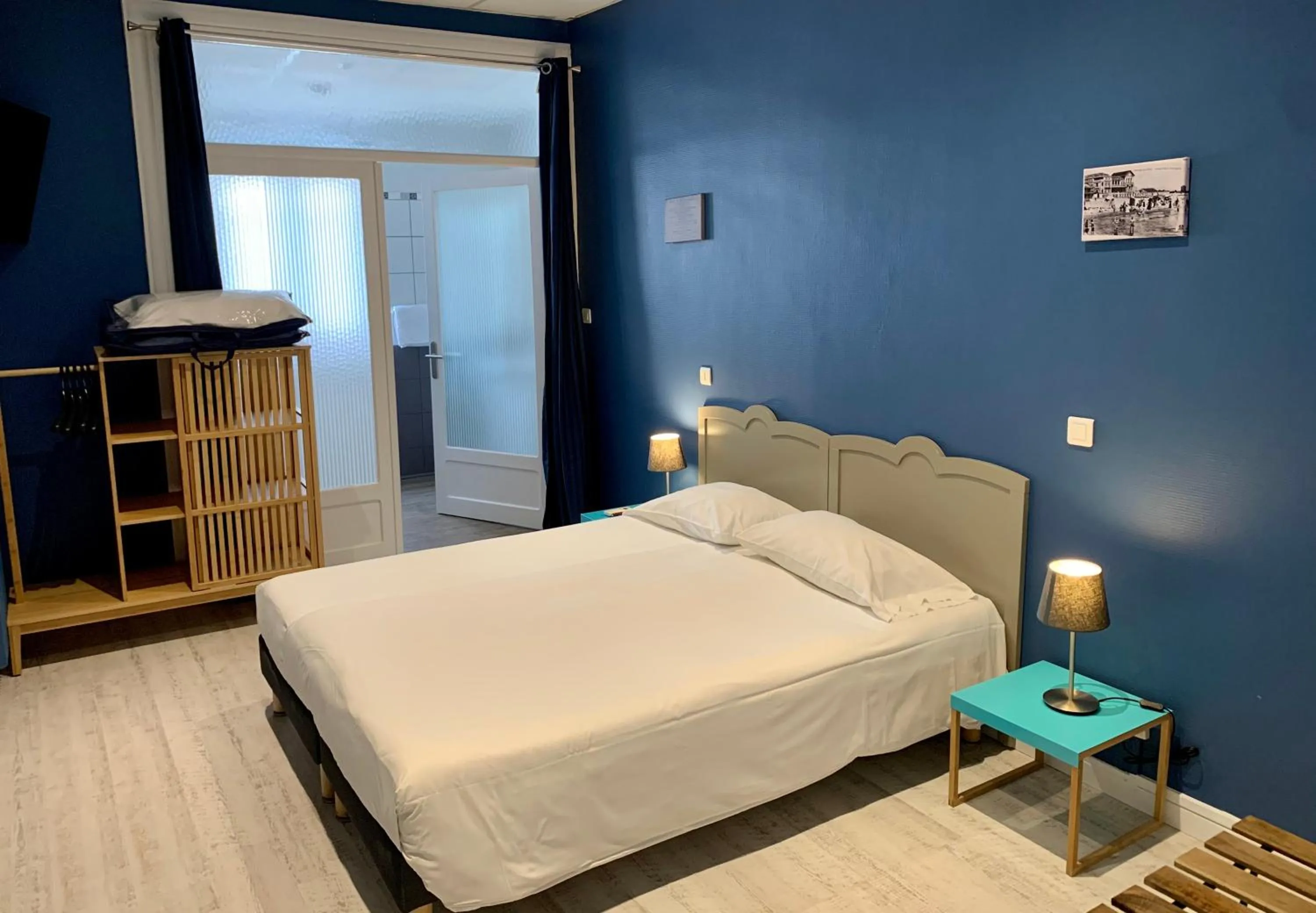 Photo of the whole room, Bed in Hotel Le Petit Baigneur Palavas Plage