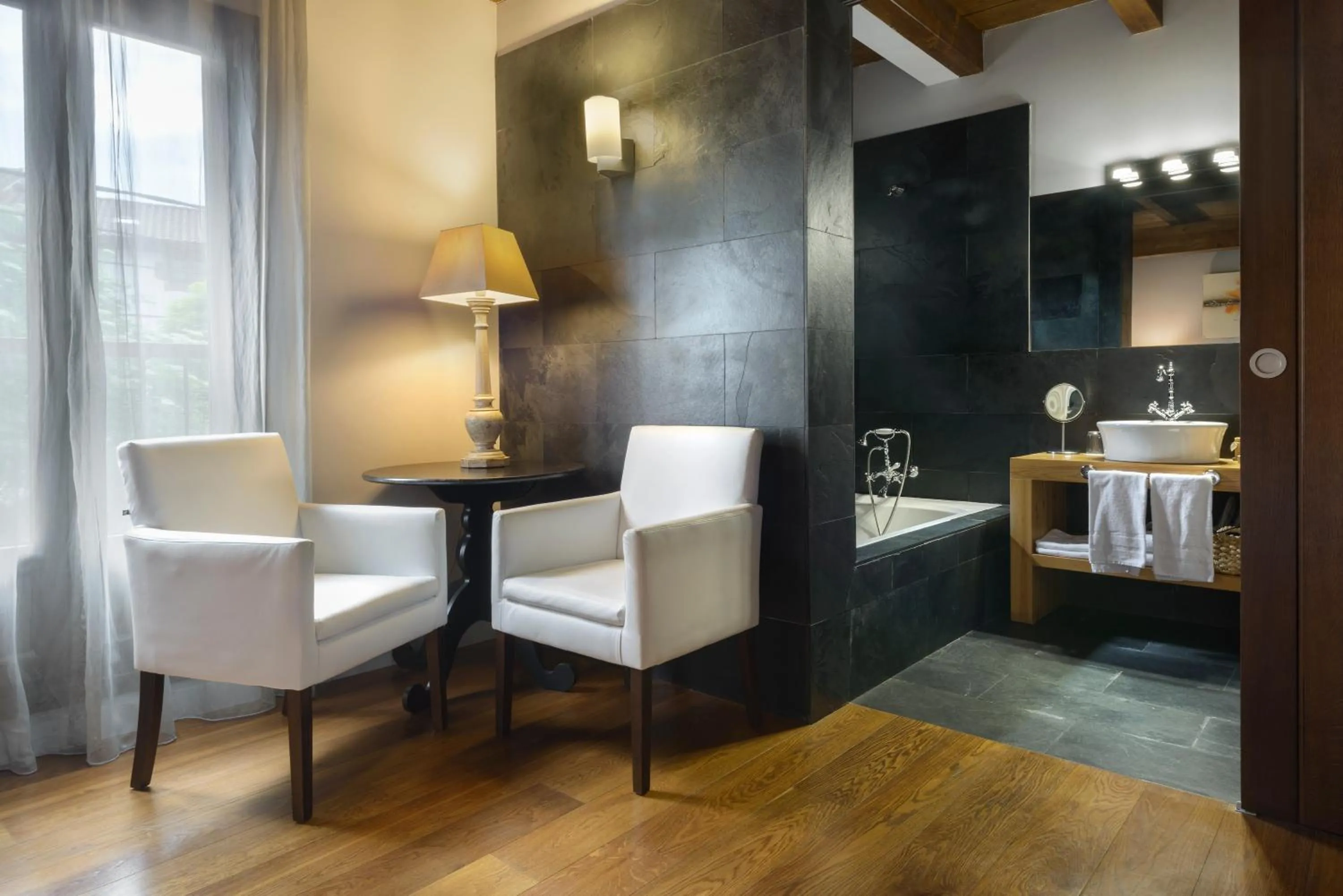 Living room in Hotel Rural Iribarnia