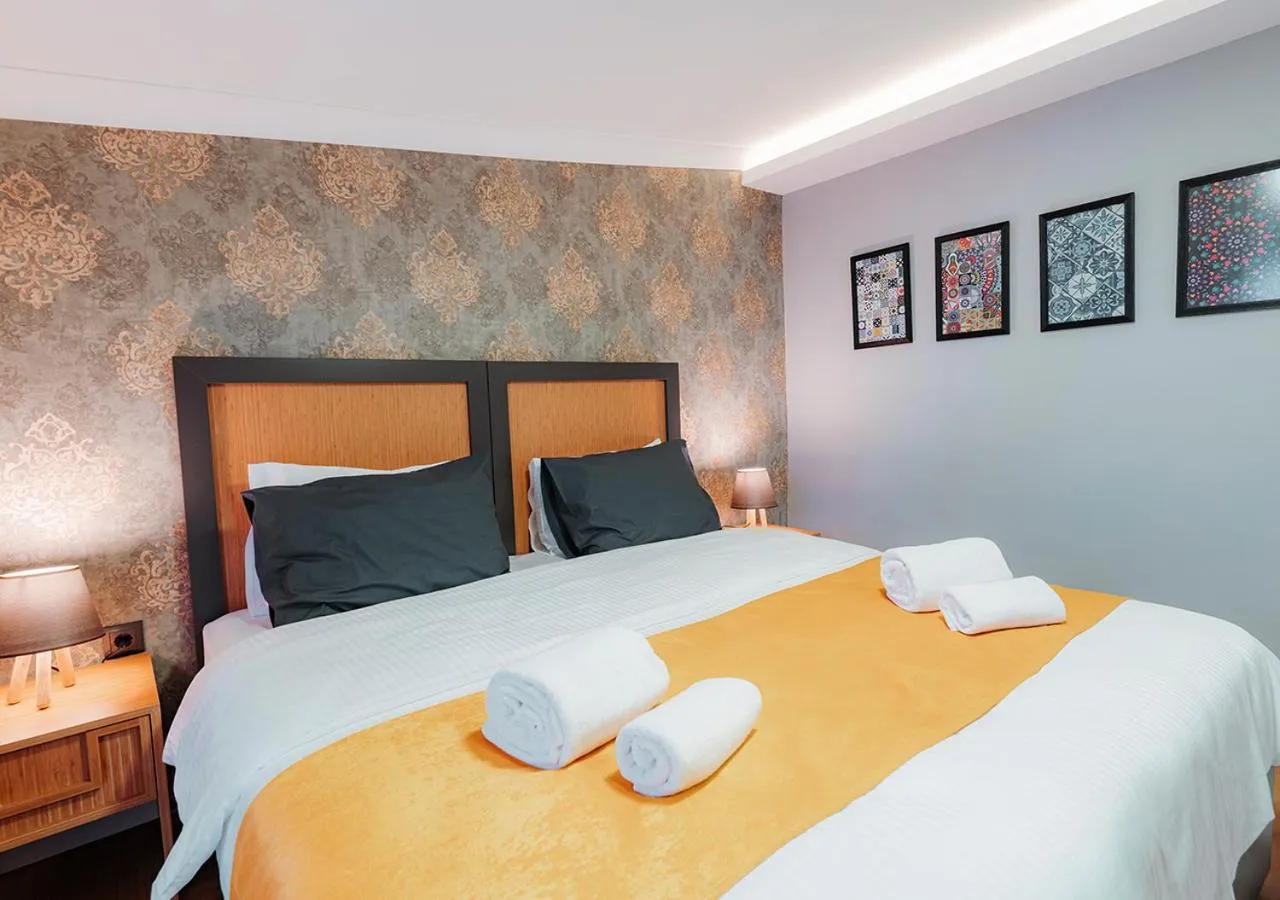 Bedroom, Bed in Umut Apartments