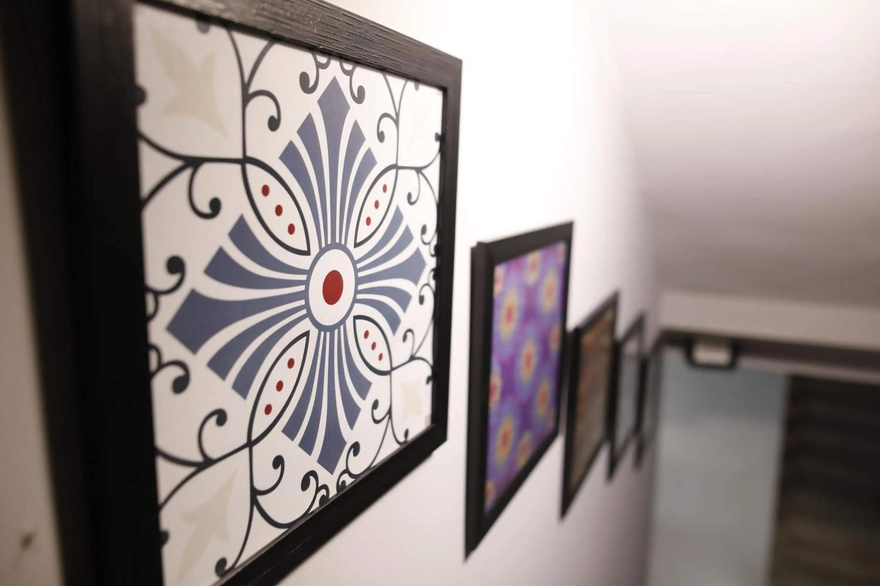 Decorative detail in Umut Apartments