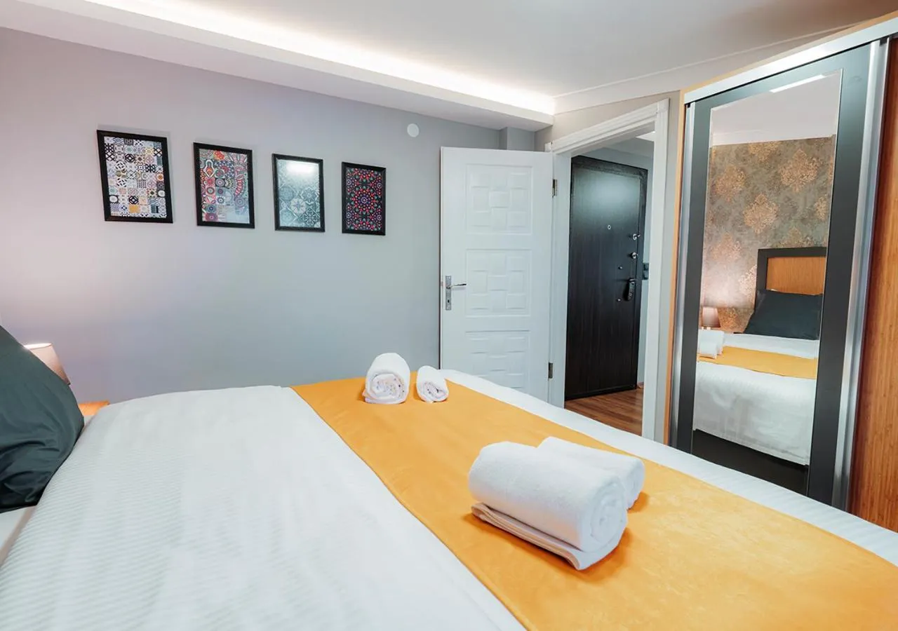 Bedroom, Bed in Umut Apartments