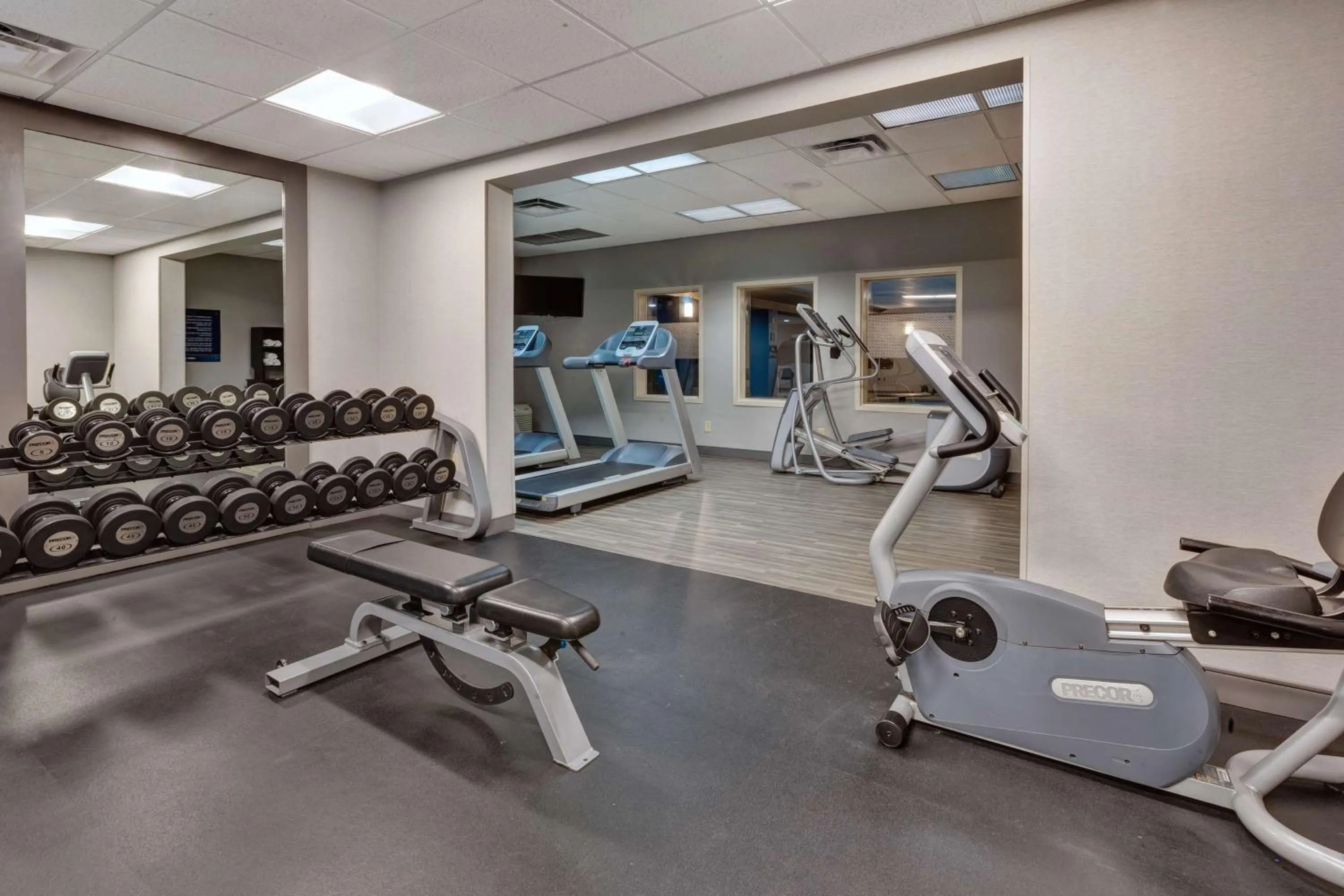 Fitness centre/facilities in Hampton Inn Princeton