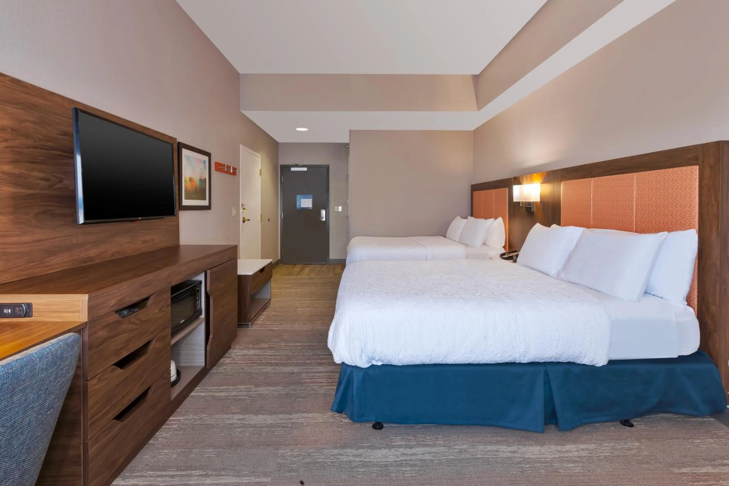 Bed in Hampton Inn Princeton