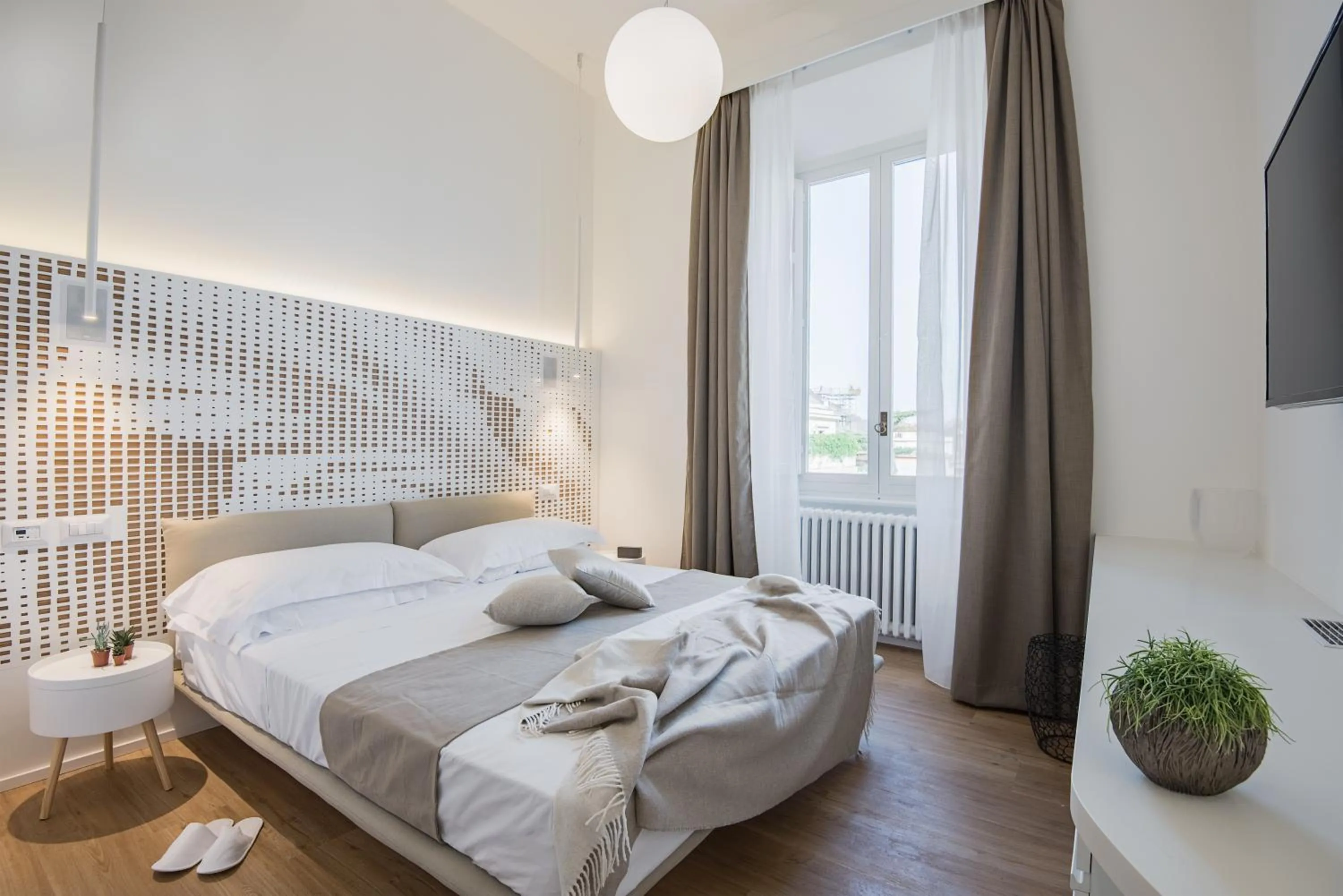 Photo of the whole room, Bed in Numa Roma Guesthouse