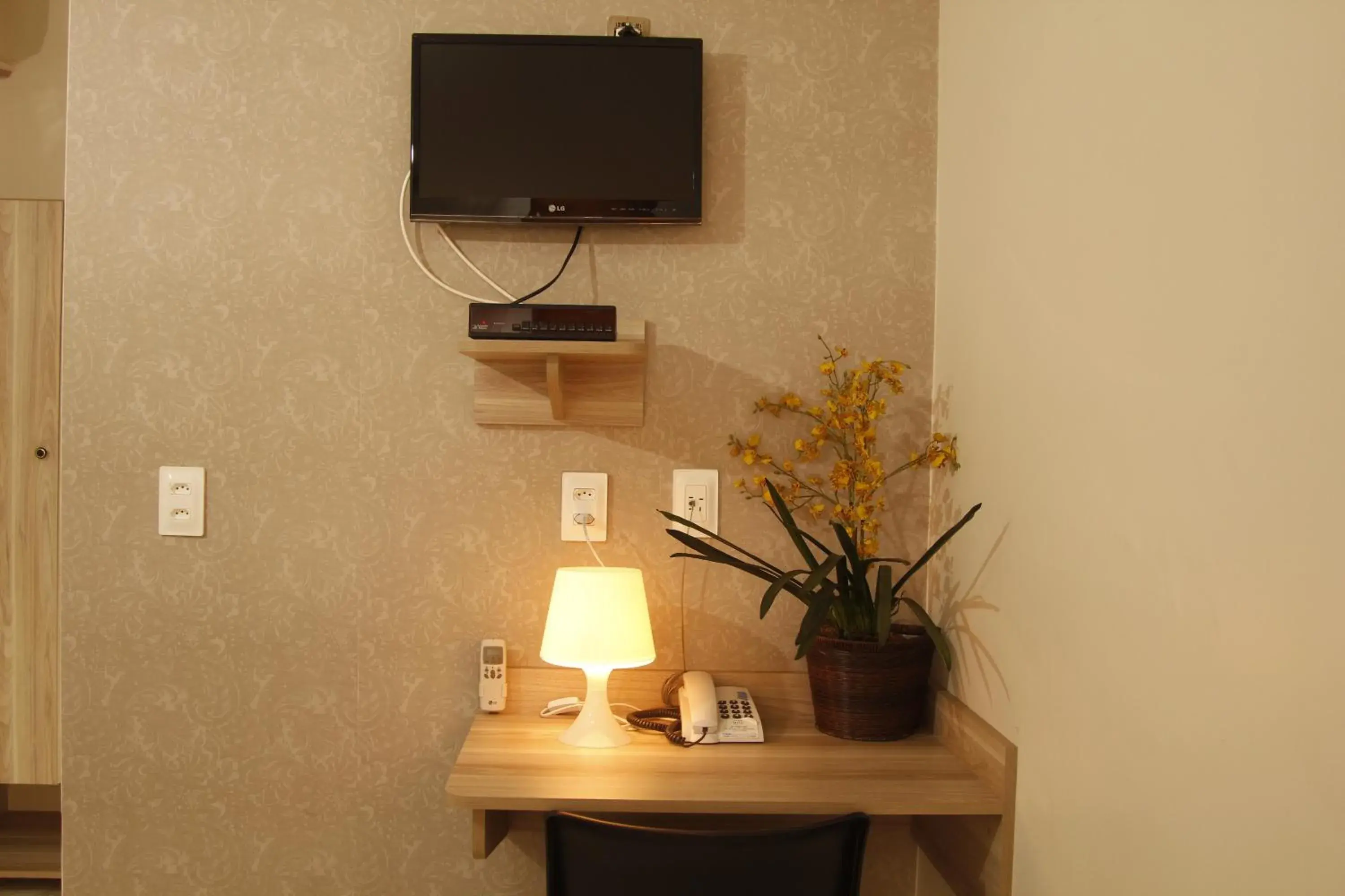 Property building in Turis Hotel Centro Property building in Turis Hotel Centro