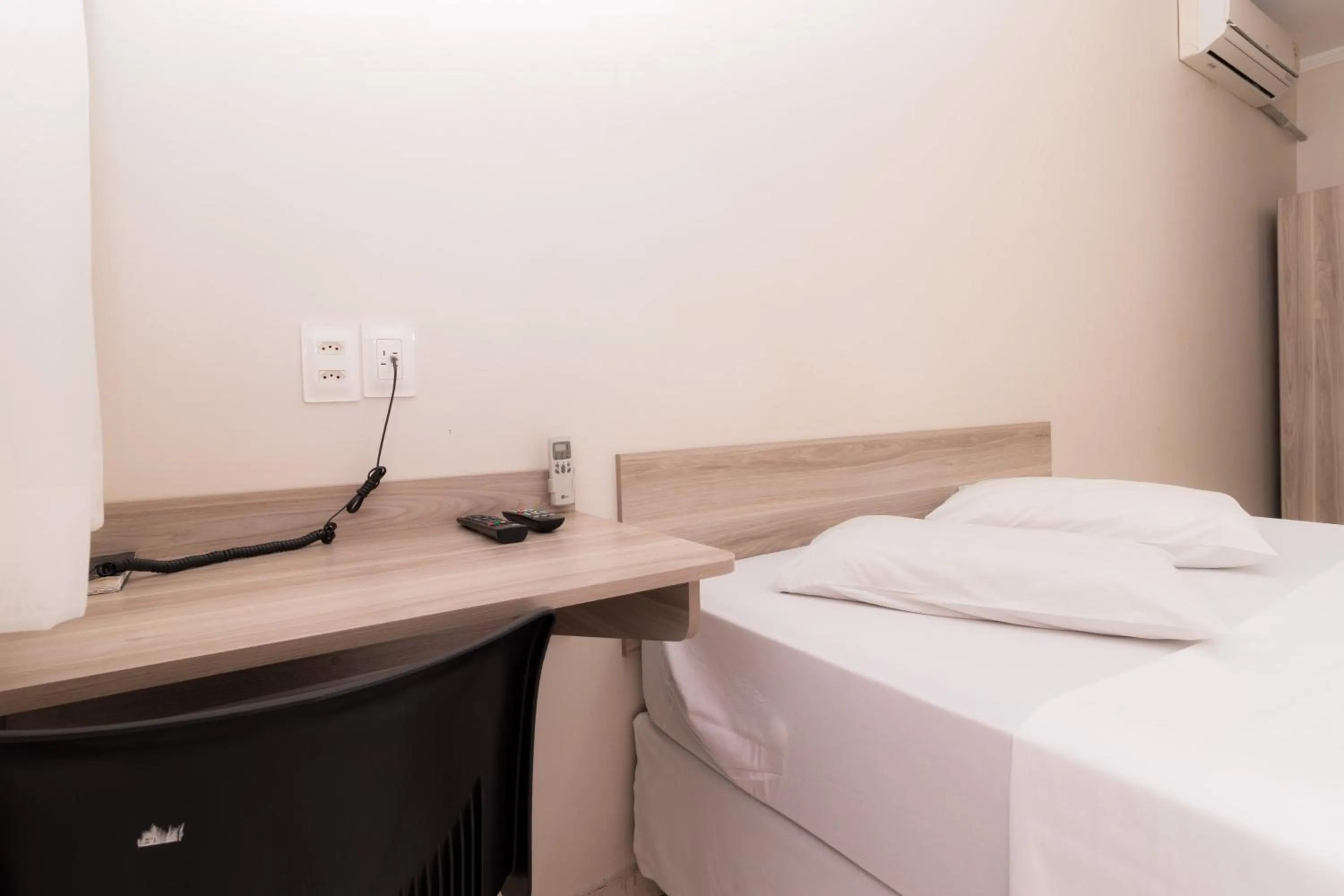 Bed in Turis Hotel Centro