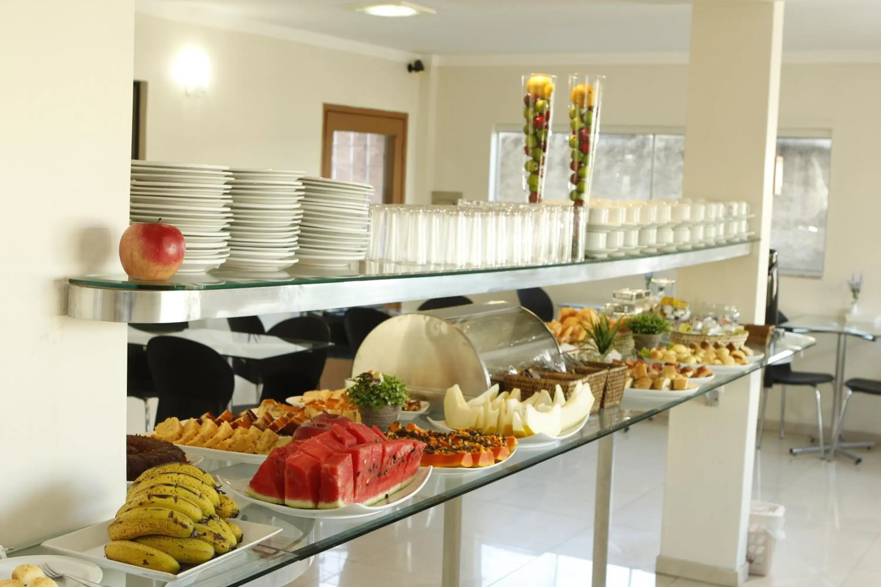 Buffet breakfast in Turis Hotel Centro Buffet breakfast in Turis Hotel Centro