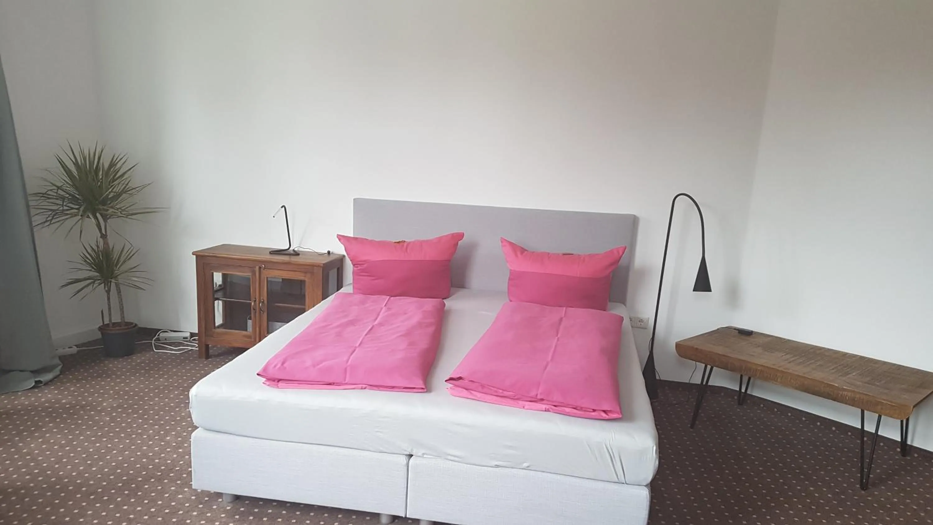 Bed in Schillers Hotel & Café - GARNI -