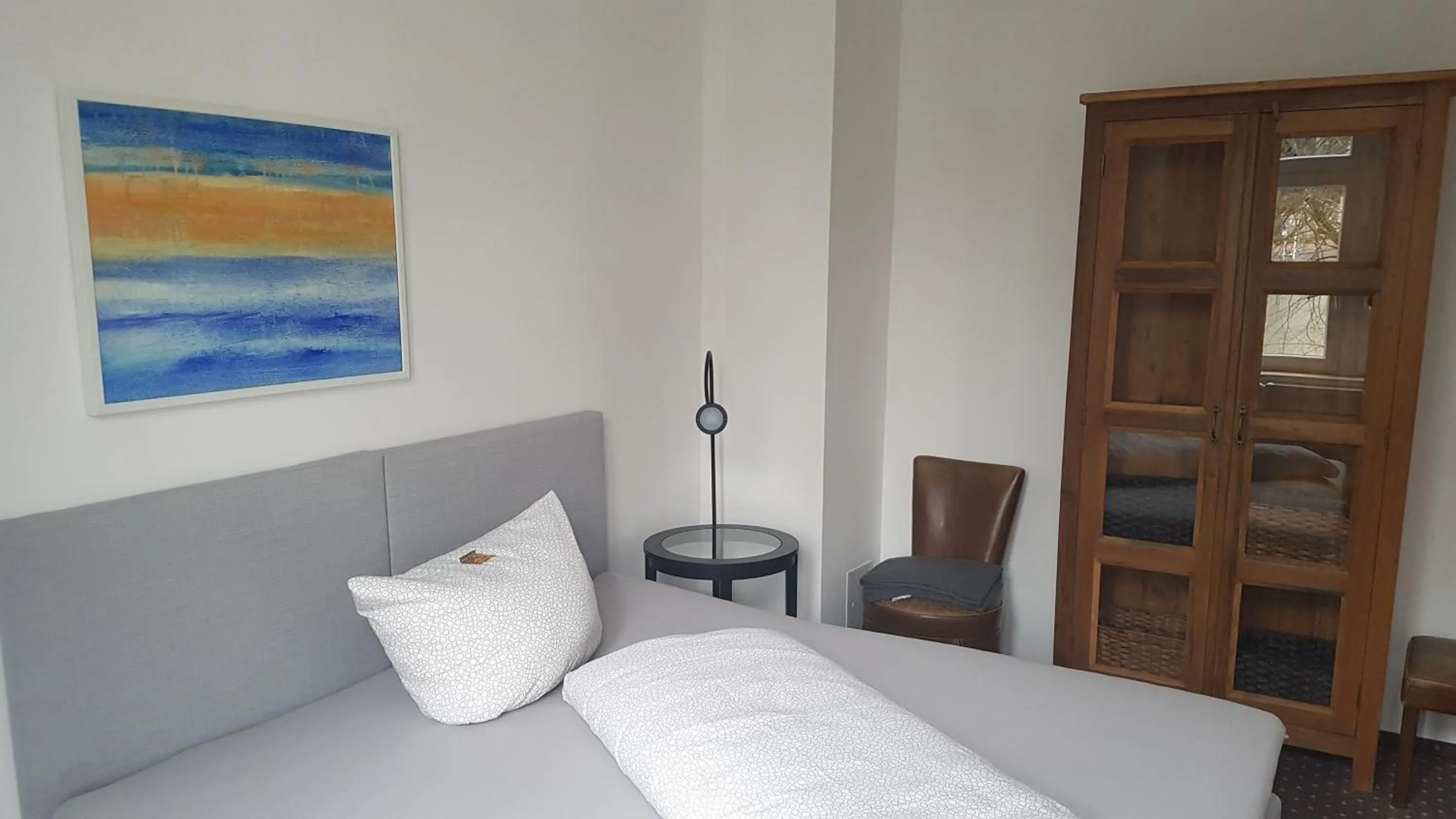 Bedroom, Bed in Schillers Hotel & Café - GARNI -