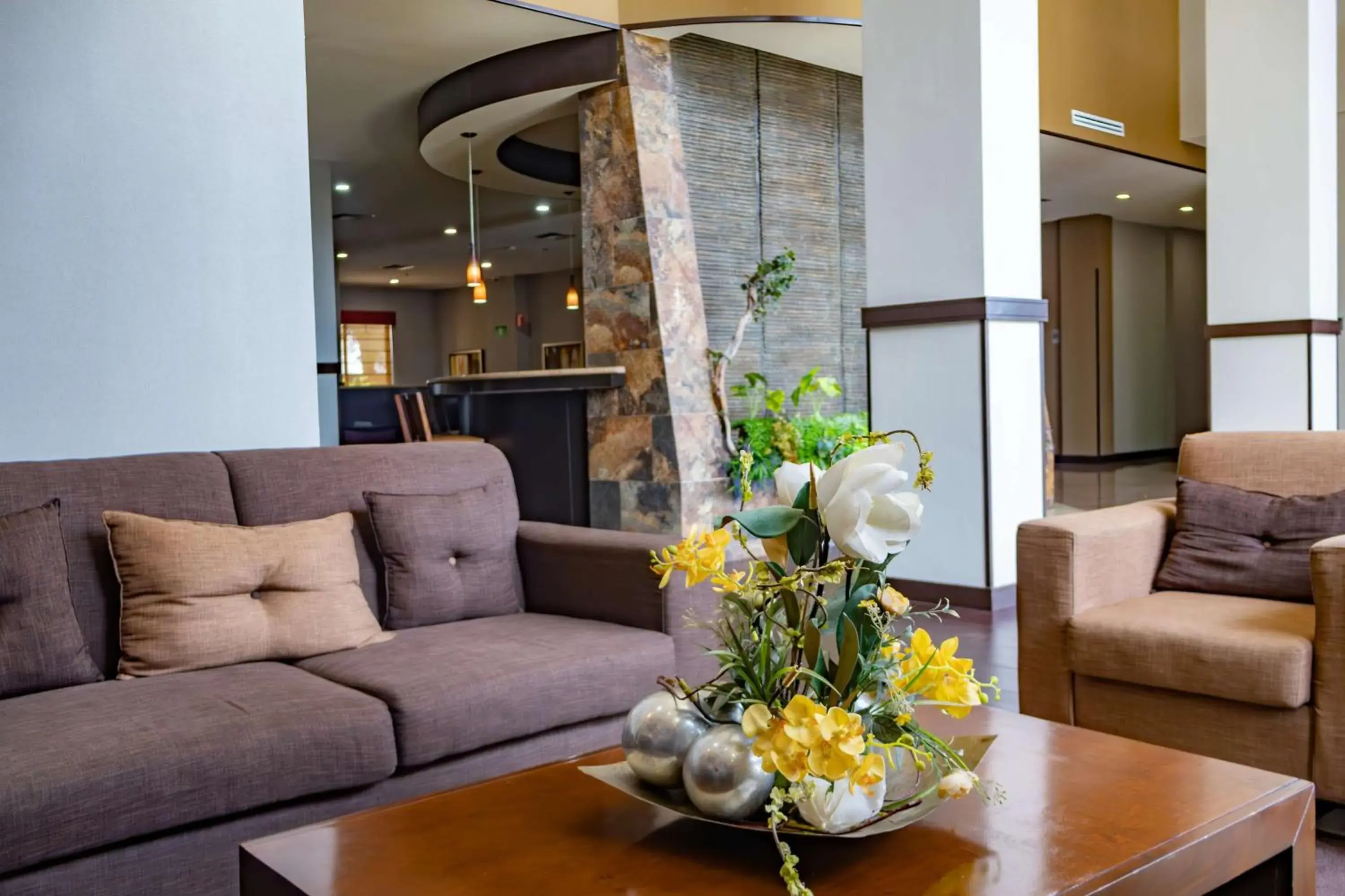 Lobby or reception in Best Western PREMIER Monterrey Aeropuerto Lobby or reception in Best Western PREMIER Monterrey Aeropuerto