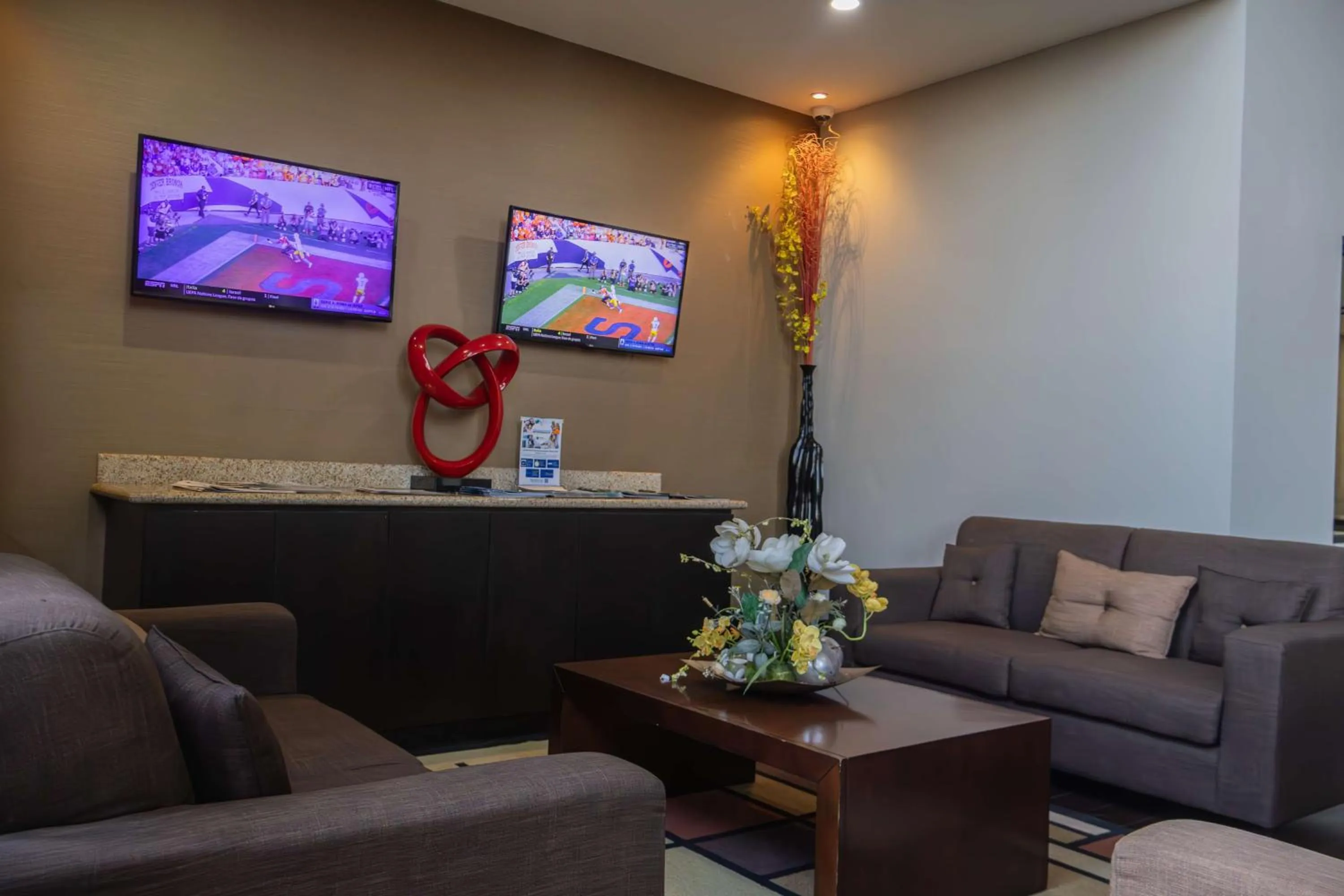 Lobby or reception in Best Western PREMIER Monterrey Aeropuerto