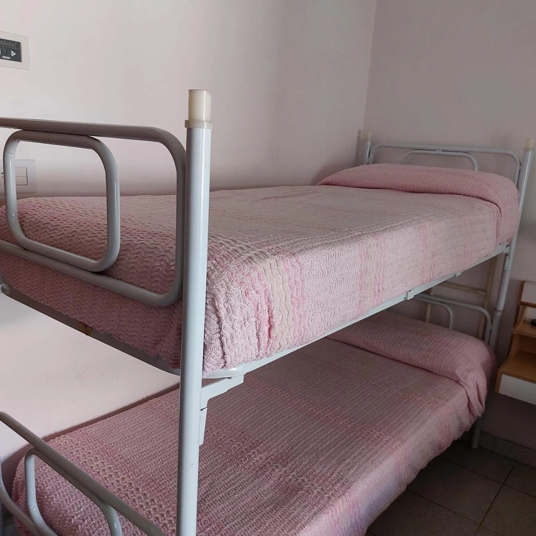 bunk bed, Bed in Hotel Moresco Riccione - Piscina Beach Village