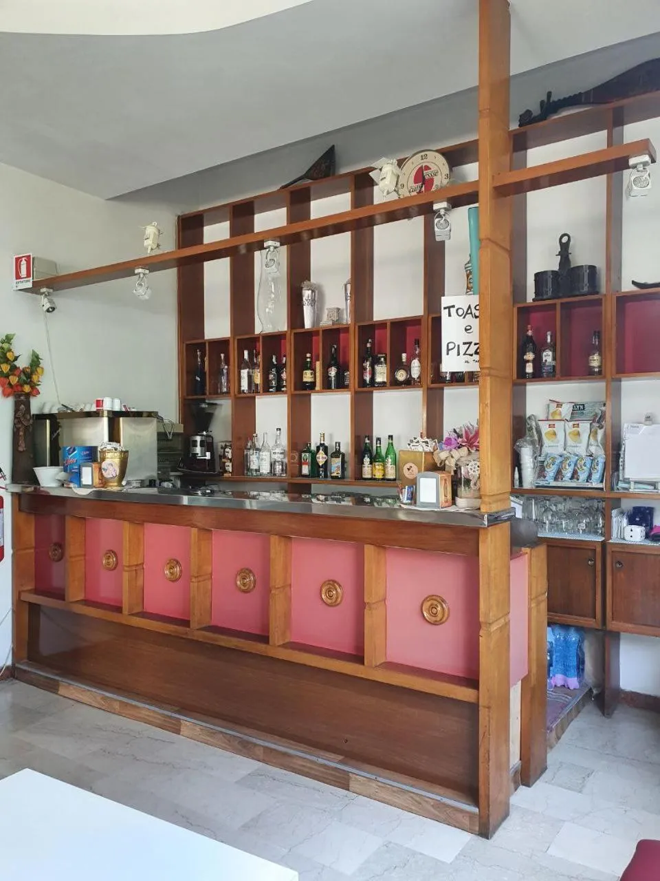 Lounge or bar in Hotel Moresco Riccione - Piscina Beach Village
