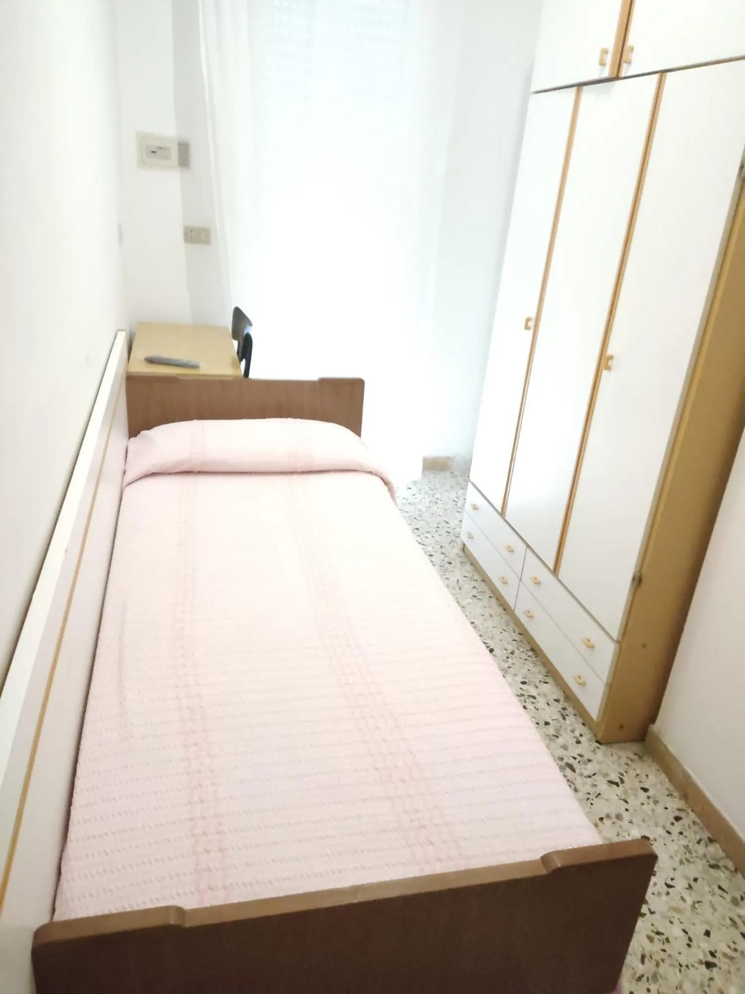 Bed in Hotel Moresco Riccione - Piscina Beach Village