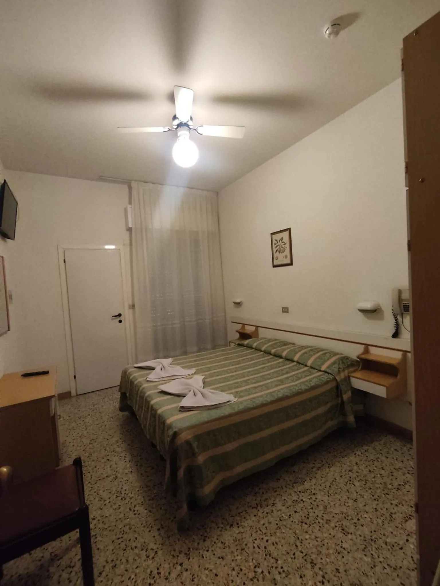 Bedroom, Bed in Hotel Moresco Riccione - Piscina Beach Village