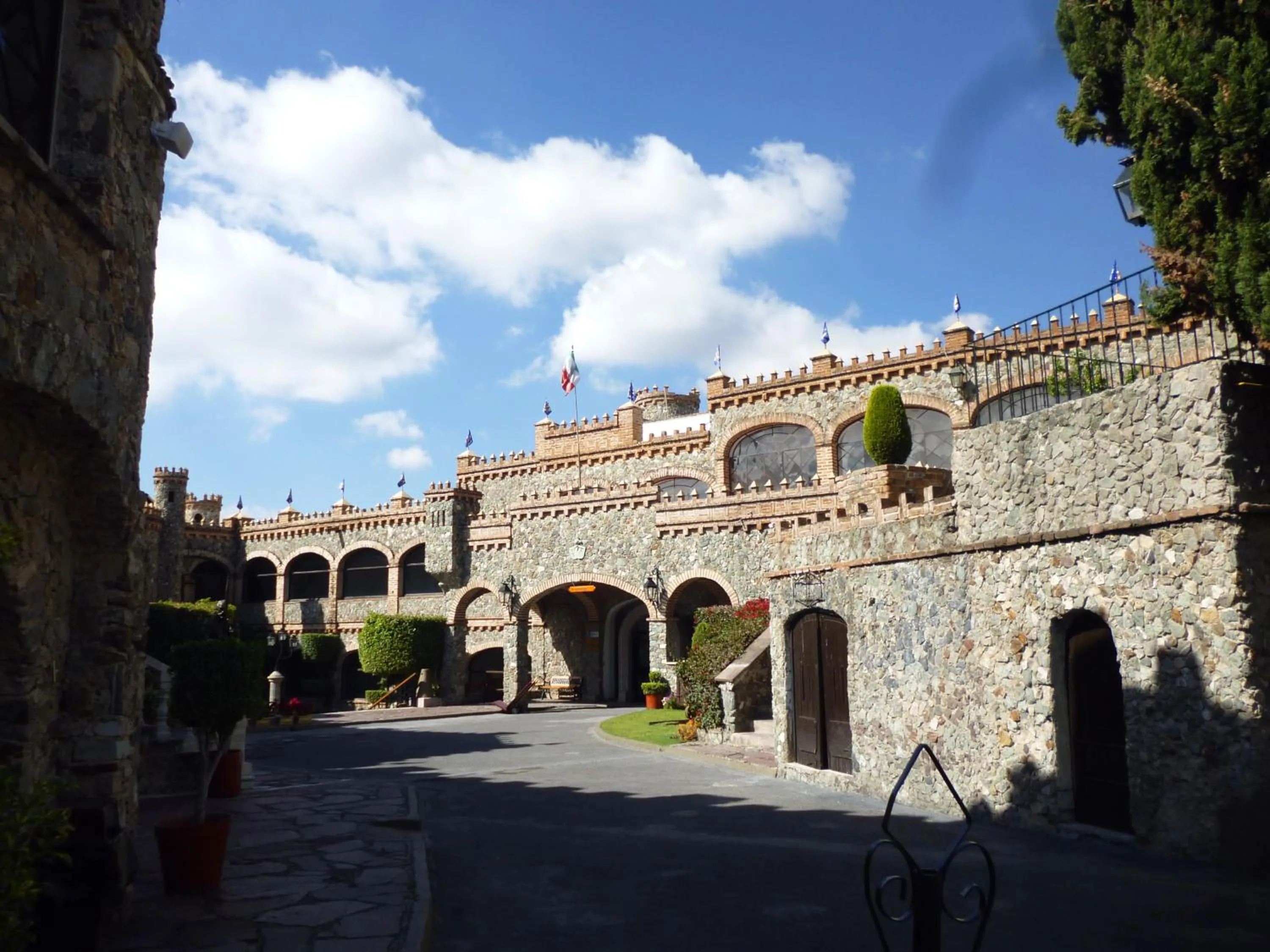 Facade/entrance in Hotel Castillo de Santa Cecilia