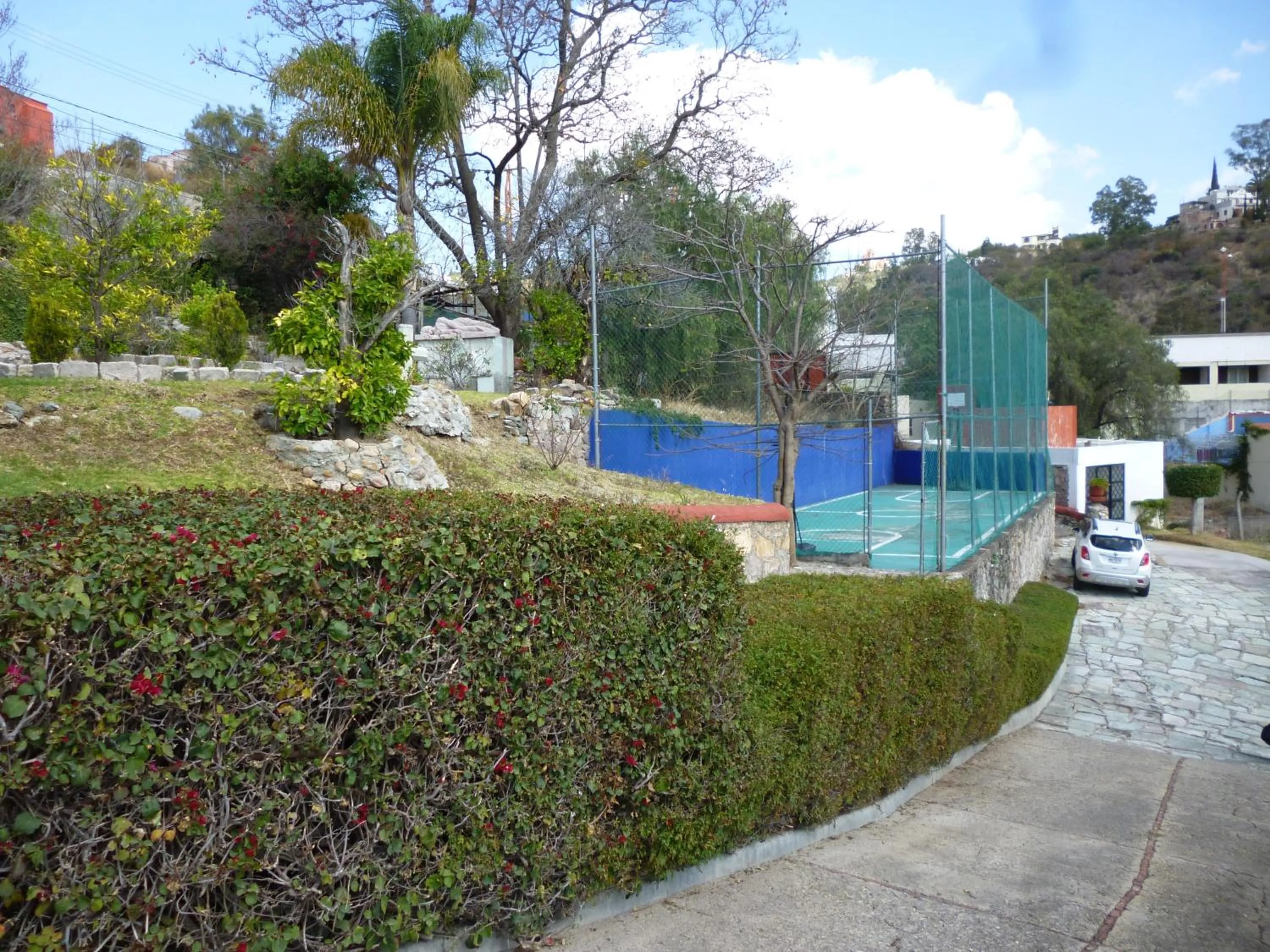 Tennis court in Hotel Castillo de Santa Cecilia