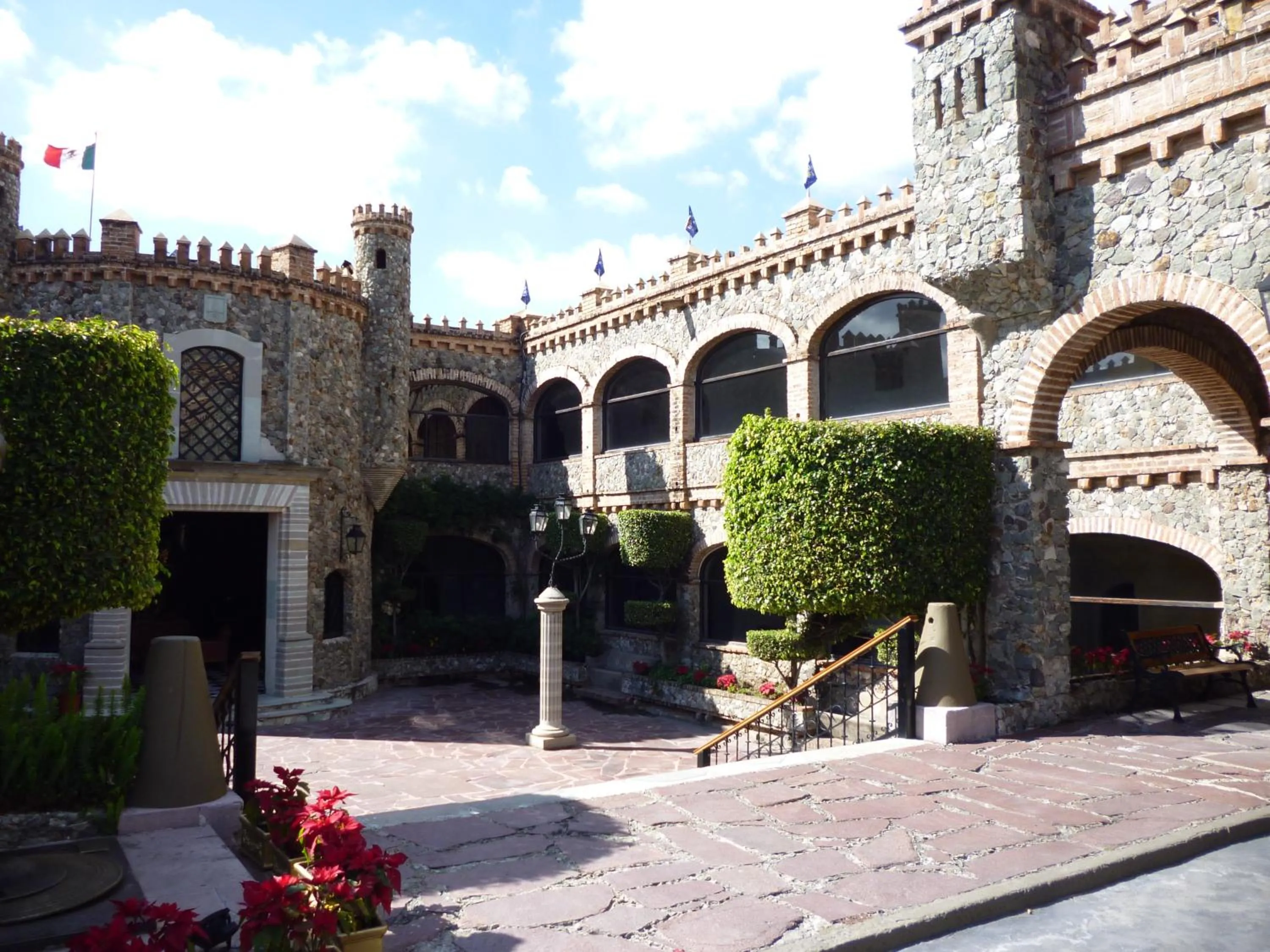 Facade/entrance in Hotel Castillo de Santa Cecilia