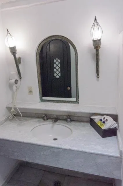 Hotel Castillo de Santa Cecilia