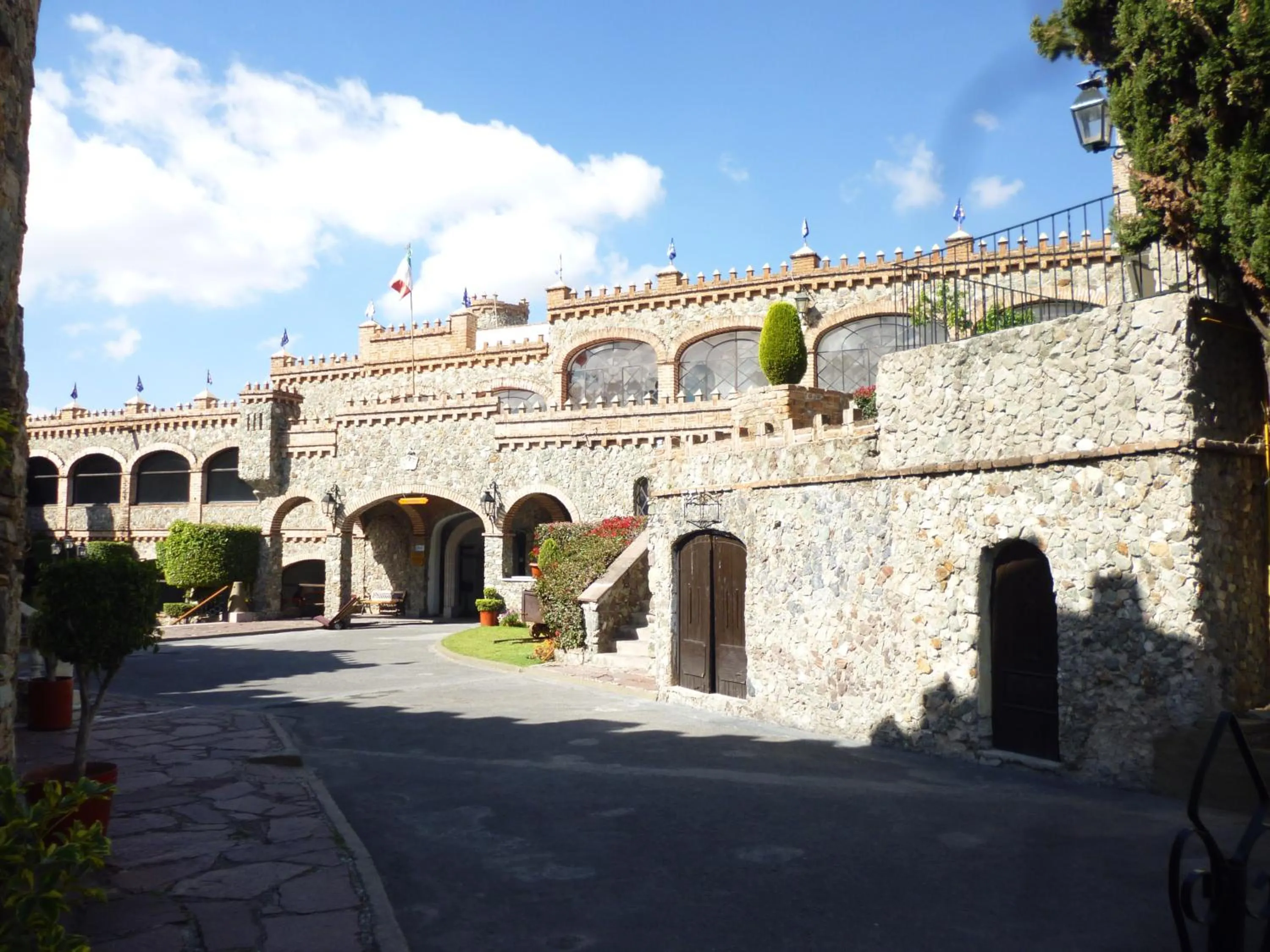 Facade/entrance in Hotel Castillo de Santa Cecilia