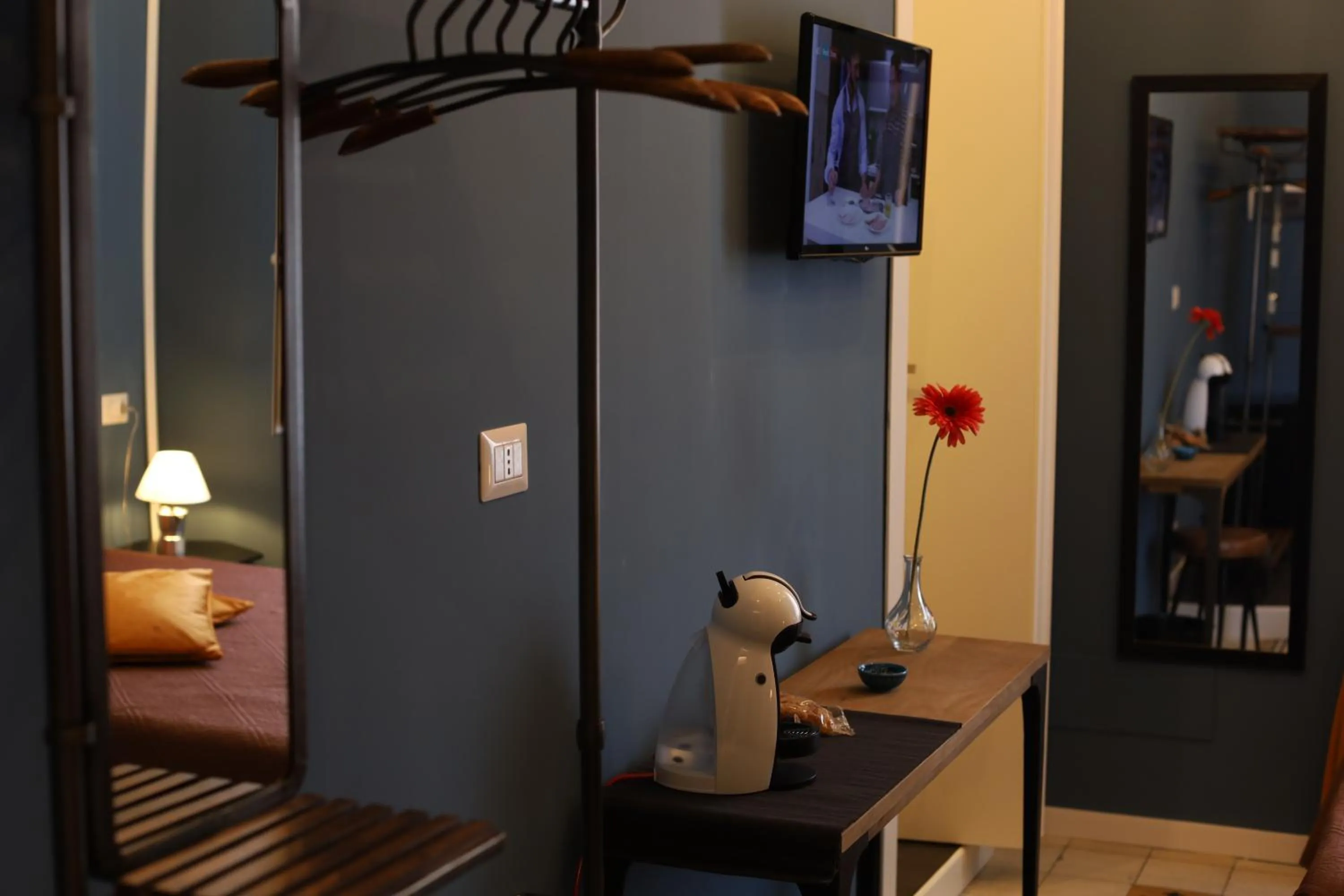 Coffee/tea facilities, Bed in aroma - Neapolitan BnB