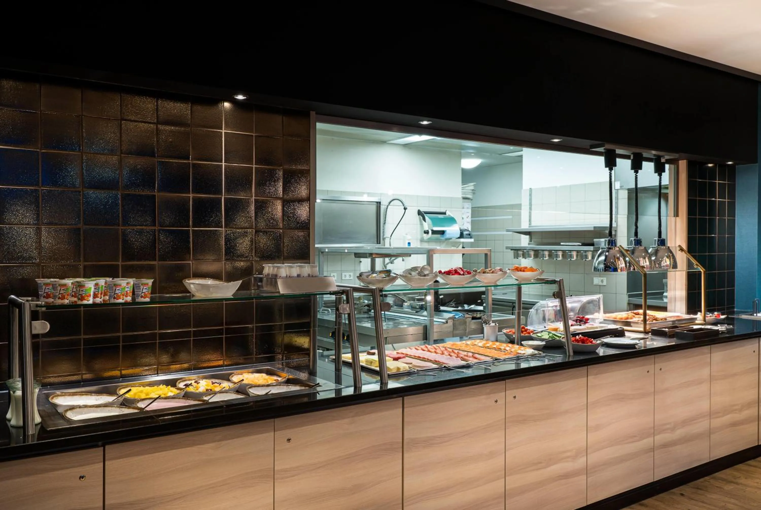 Restaurant/places to eat in elaya hotel kleve, Trademark Collection by Wyndham