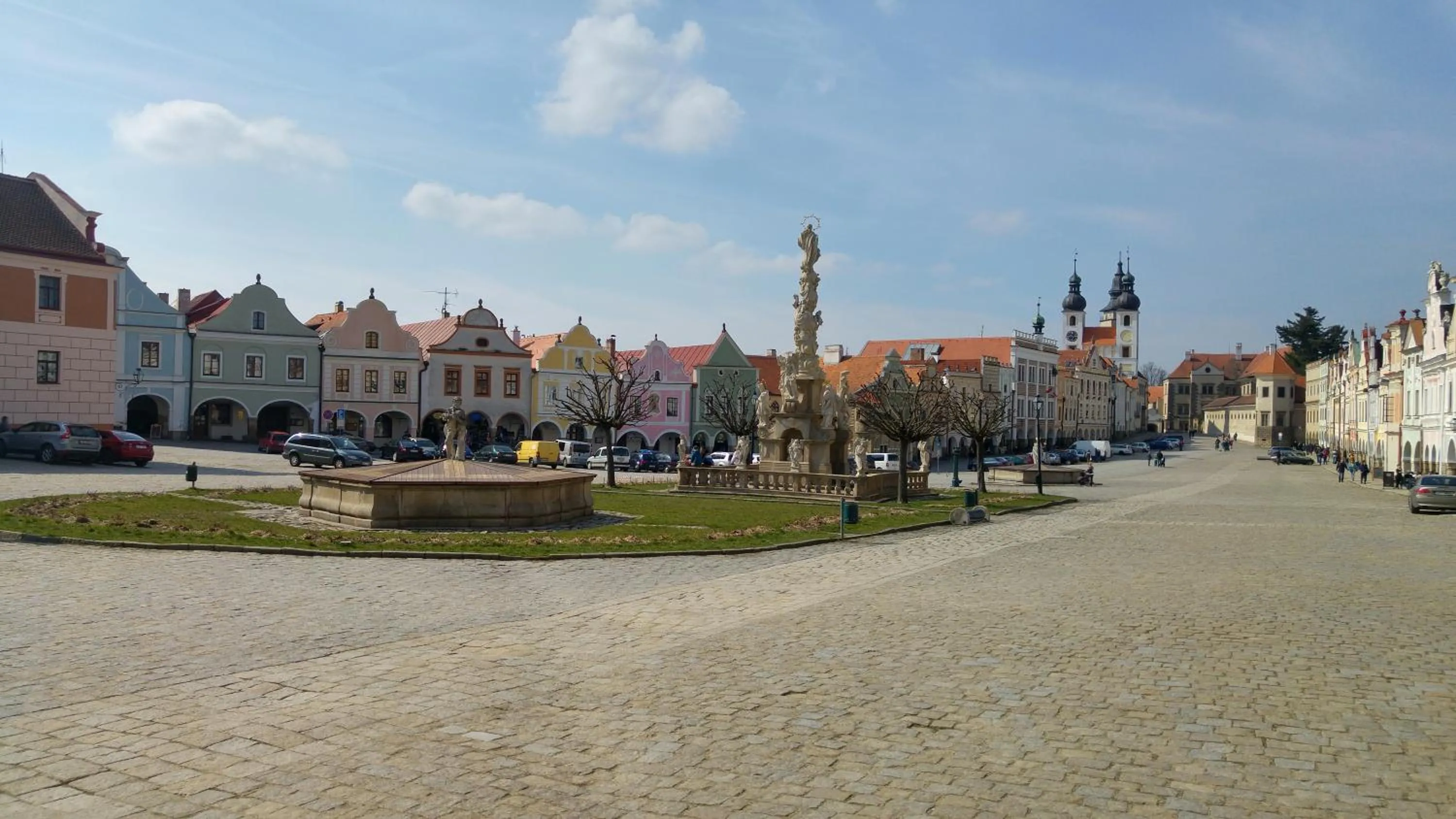 Restaurant/places to eat in B&B Nika