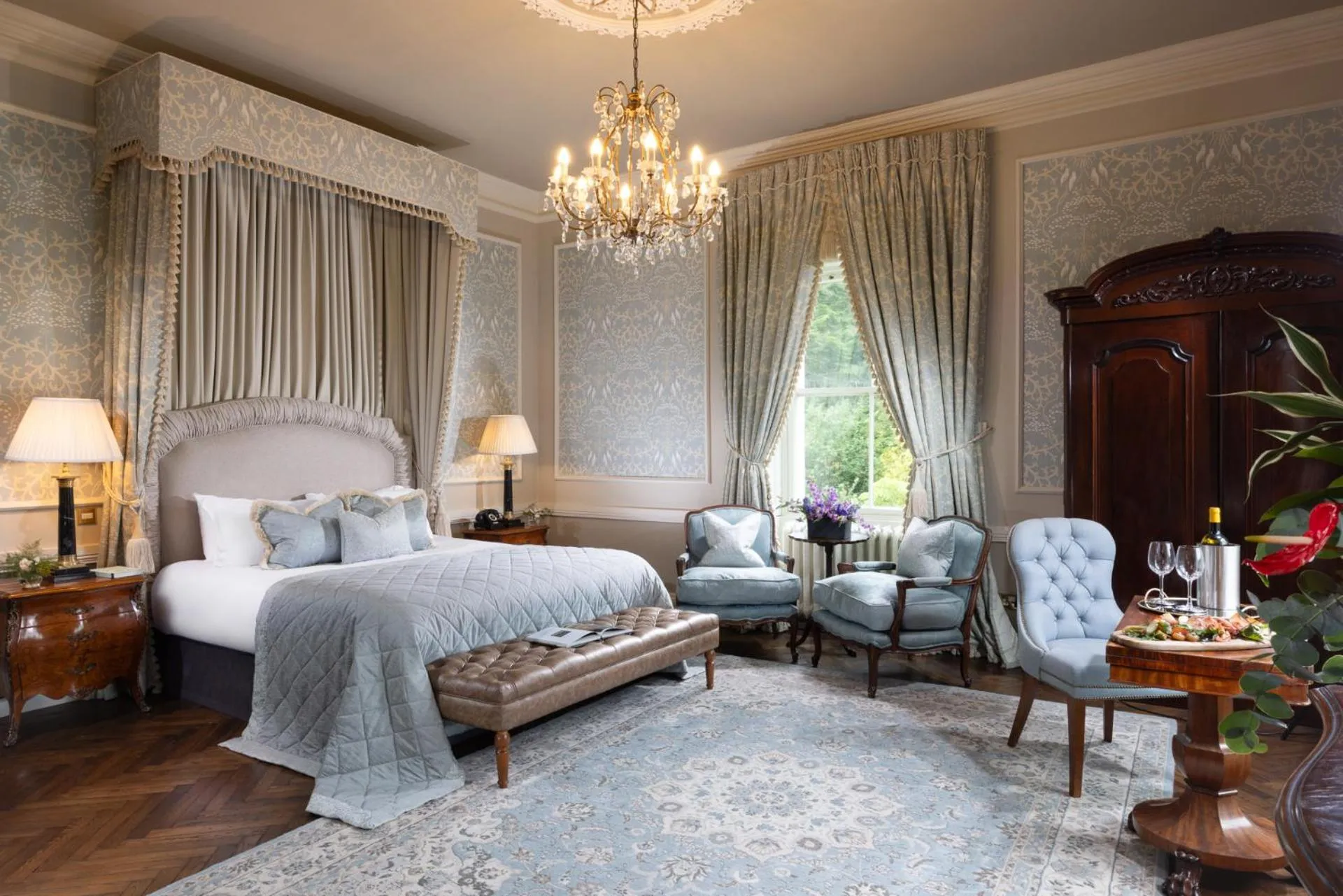 Bedroom, Bed in Tulfarris Hotel and Golf Resort