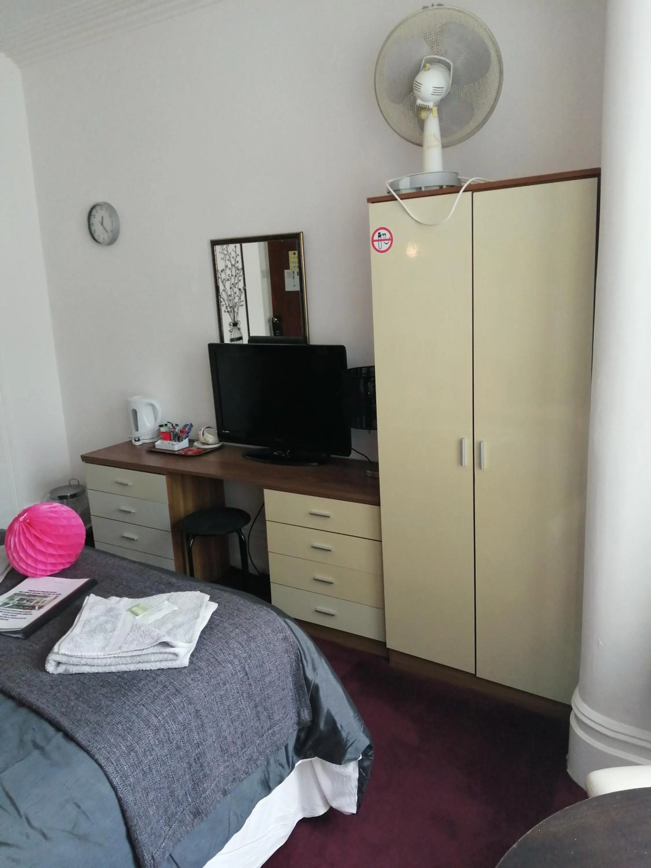 Other, Bed in The Garnett