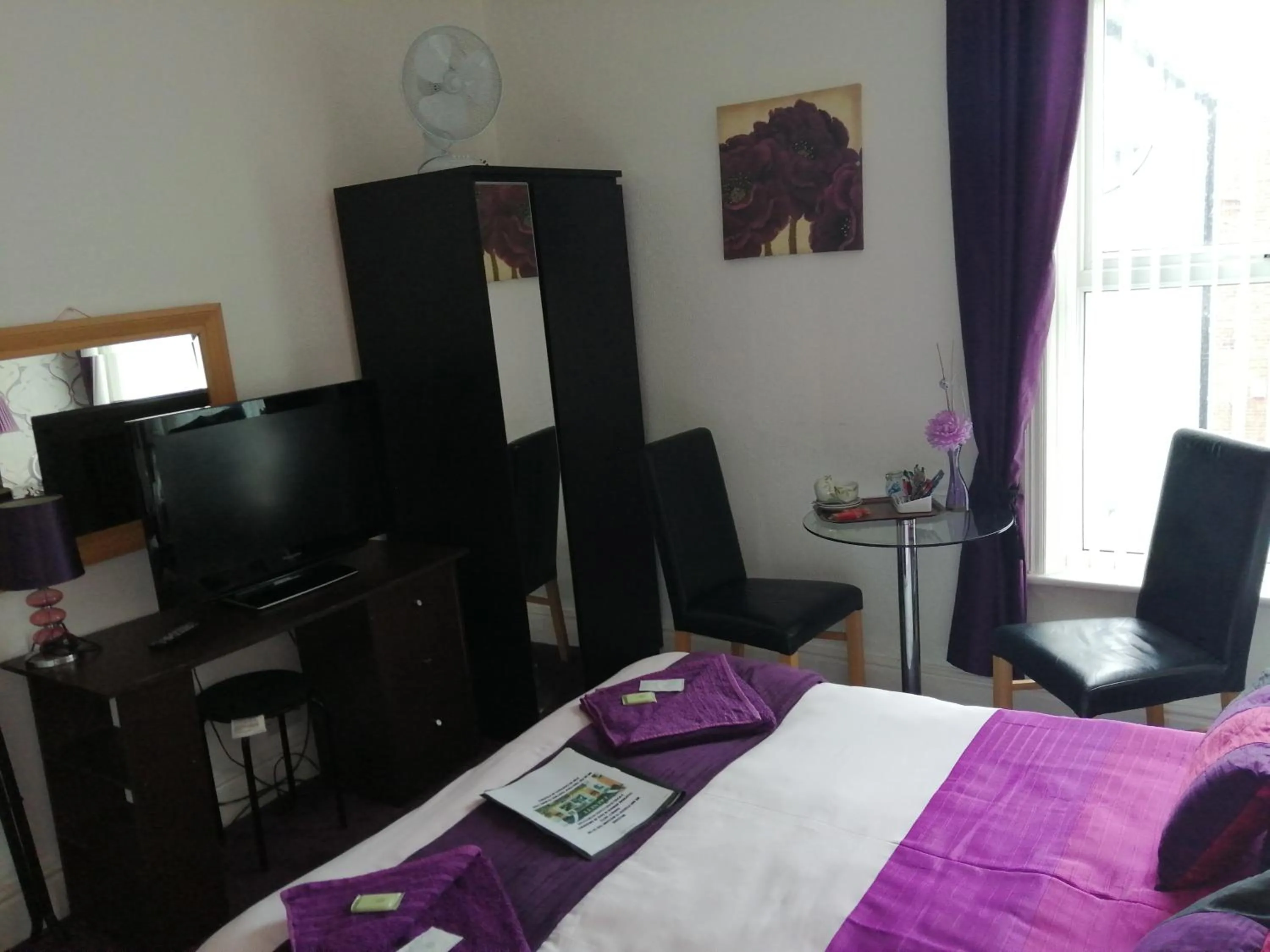 Other, Bed in The Garnett