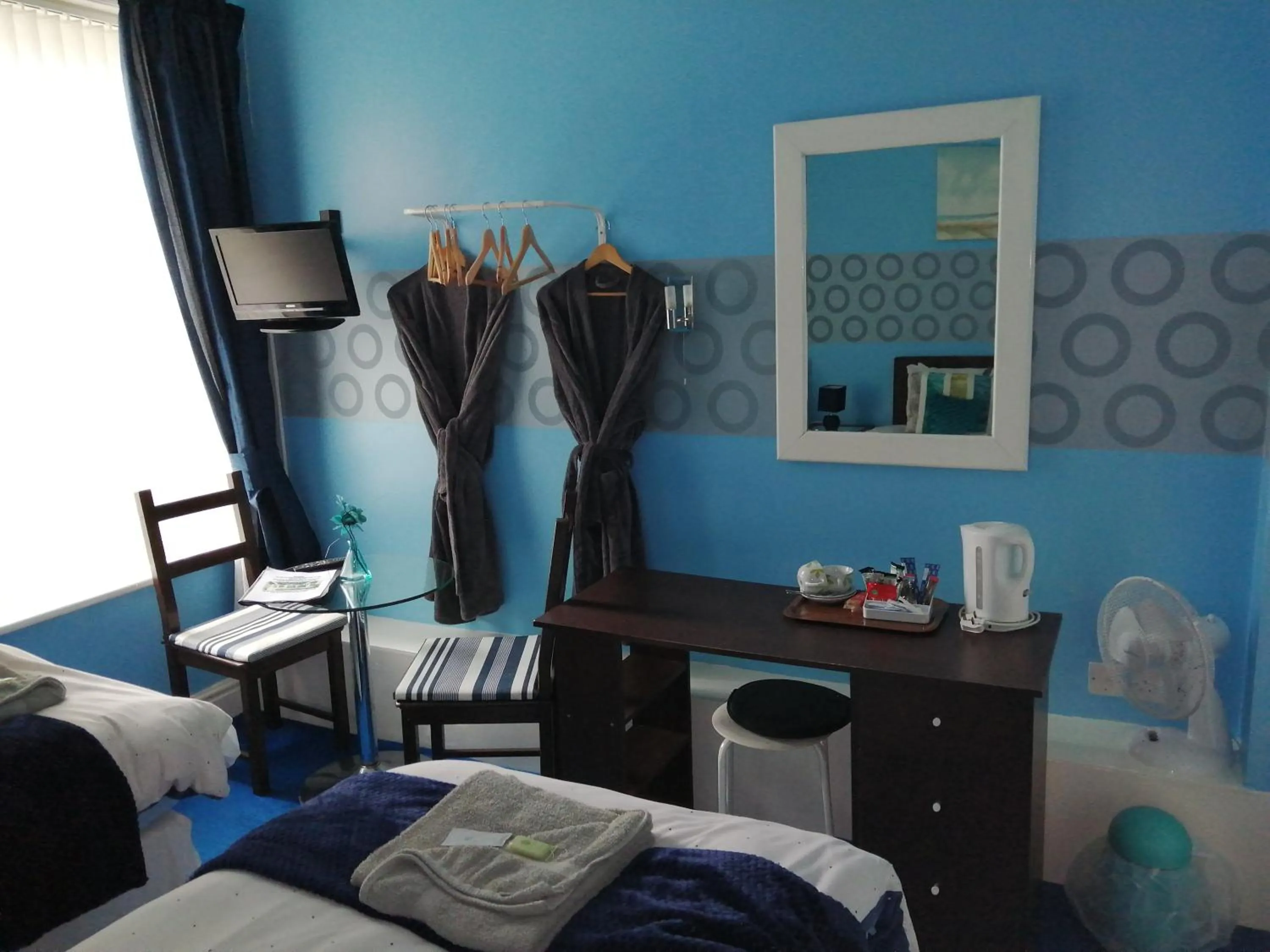 Other, Bed in The Garnett