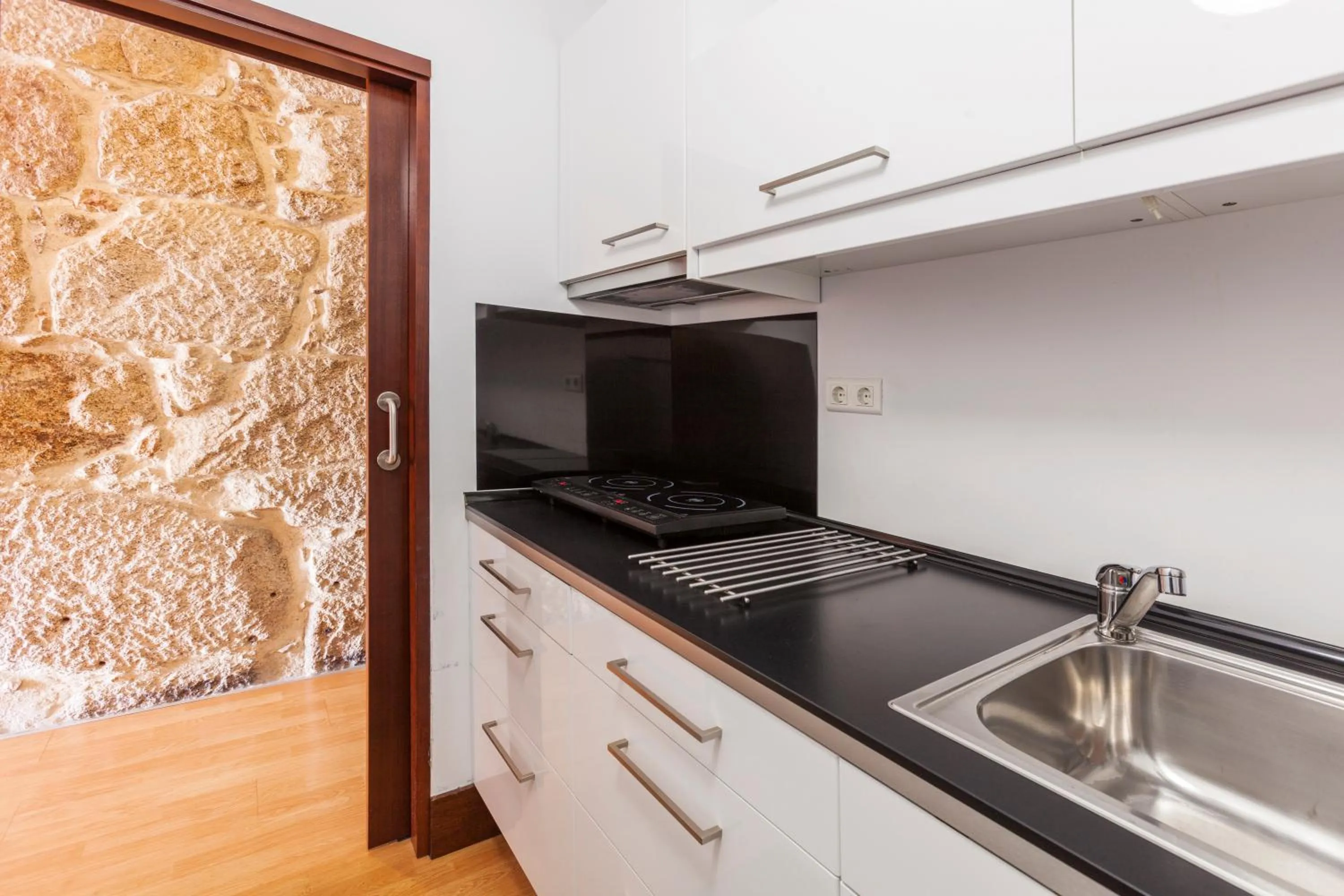 Kitchen or kitchenette in Go2oporto - Ribeira do Porto