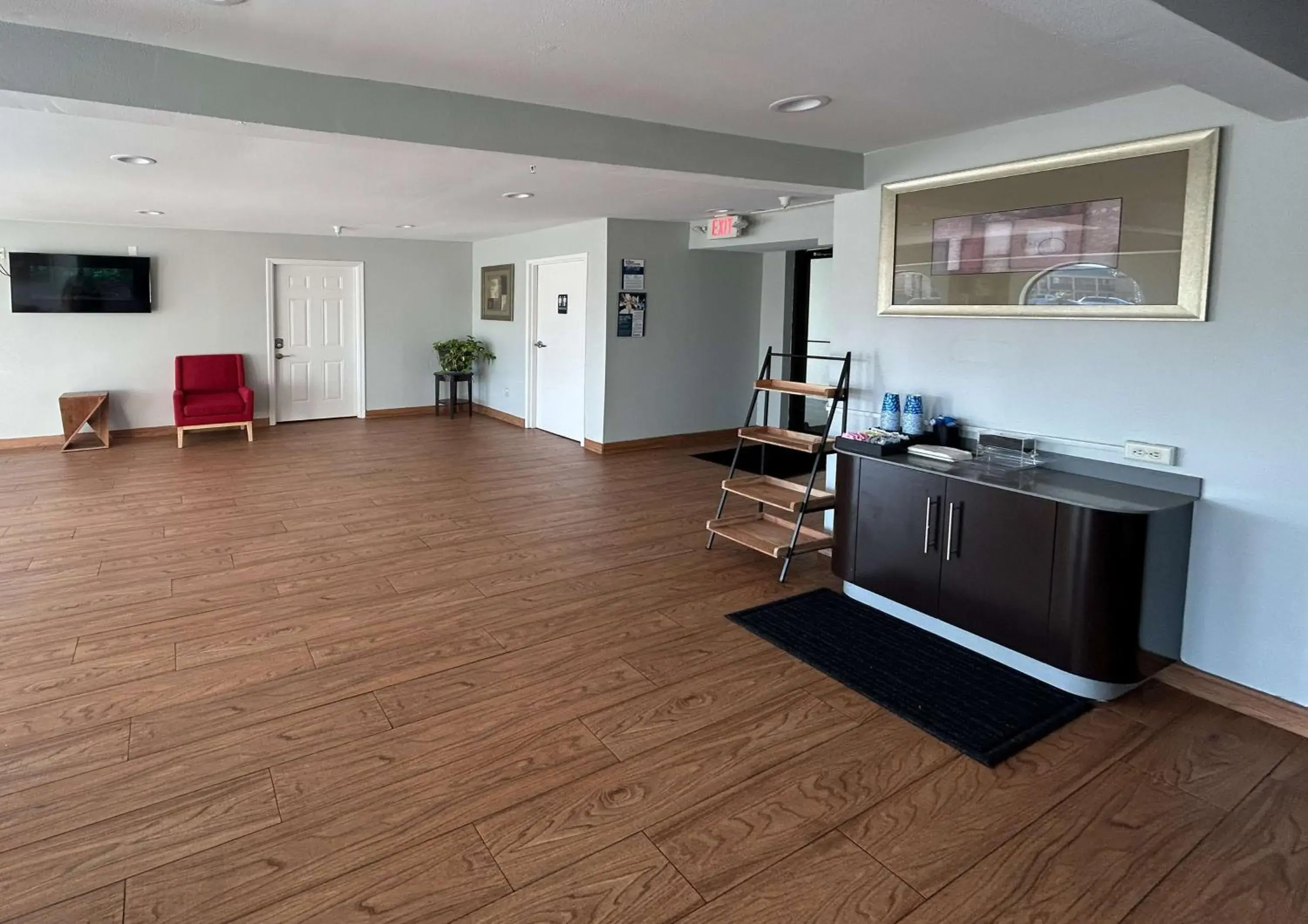 Lobby or reception in Motel 6 Denham Springs, LA Lobby or reception in Motel 6 Denham Springs, LA