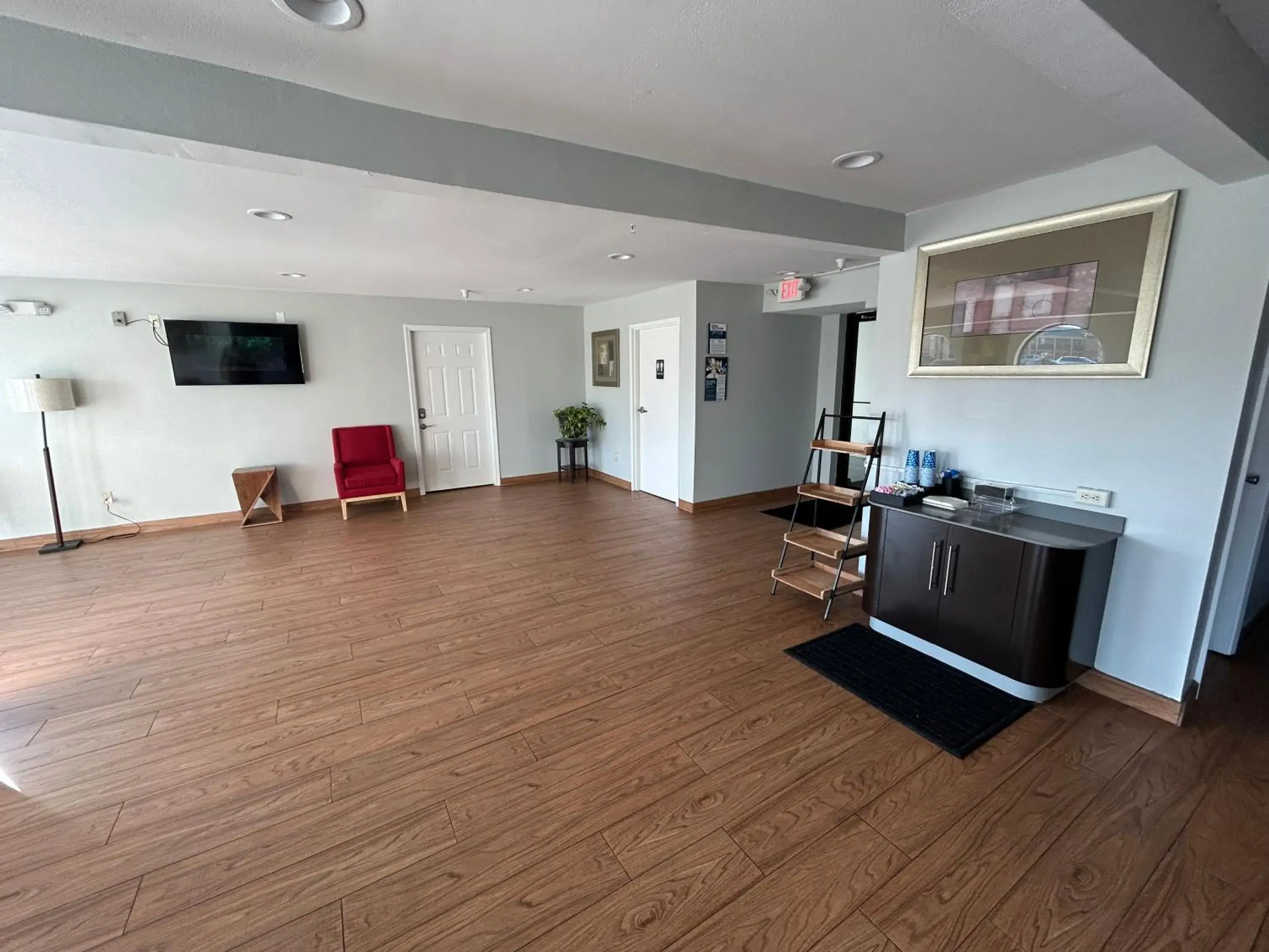 Lobby or reception in Motel 6 Denham Springs, LA Lobby or reception in Motel 6 Denham Springs, LA