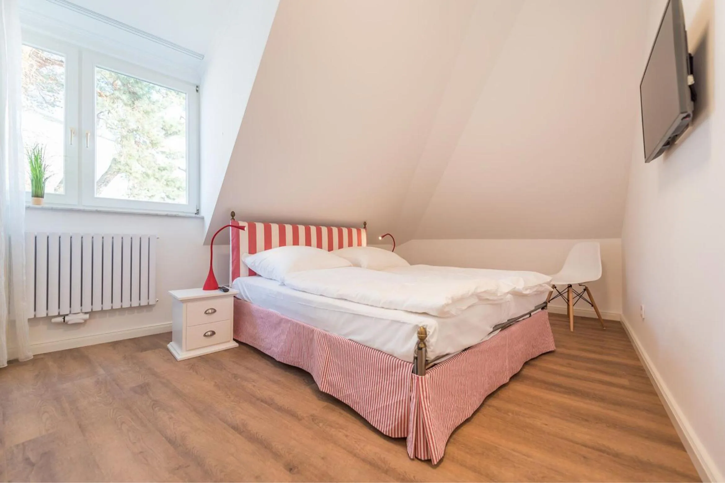 Bedroom, Bed in Min Hüsung by Rujana