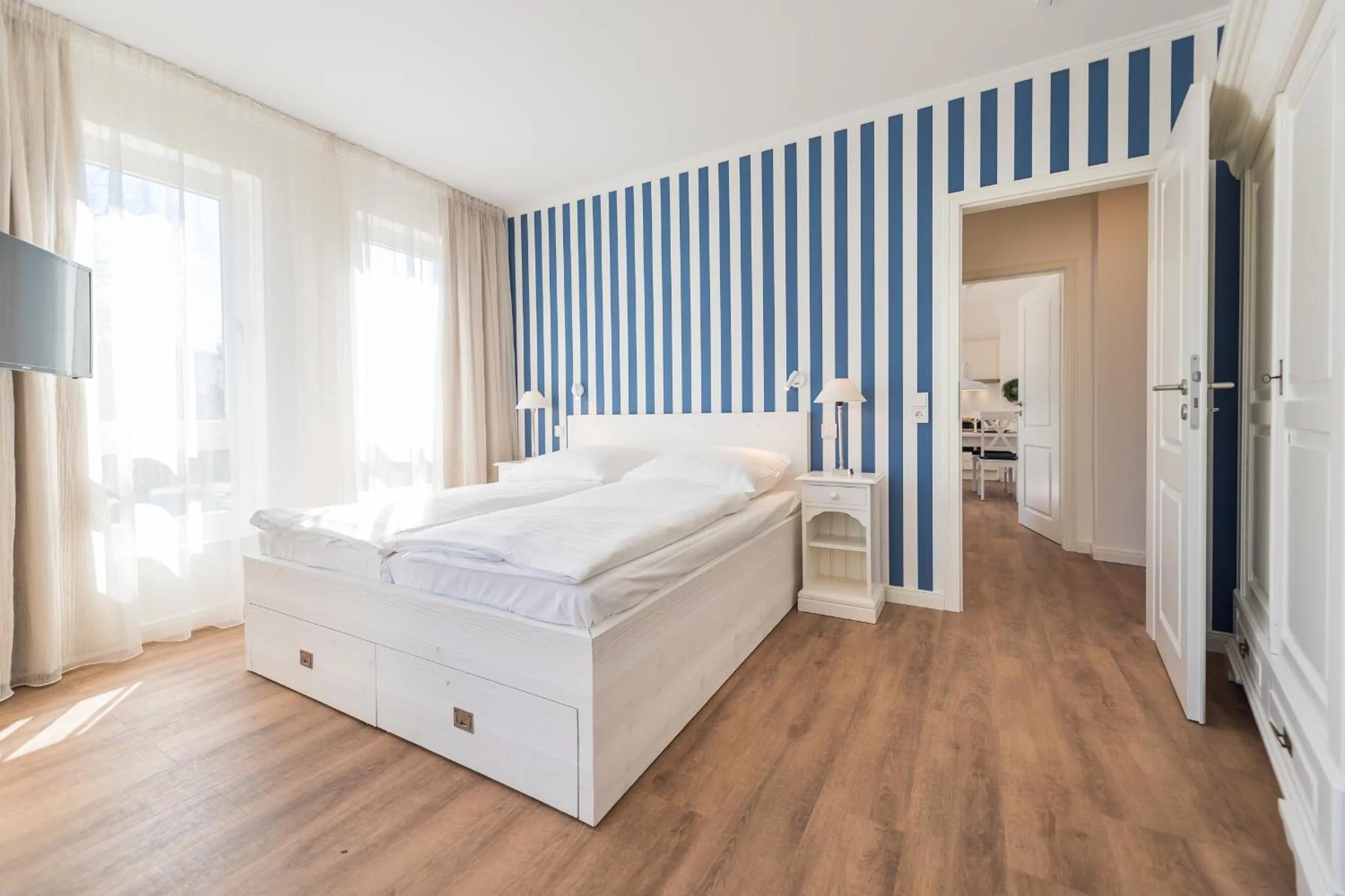 TV and multimedia, Bed in Min Hüsung by Rujana