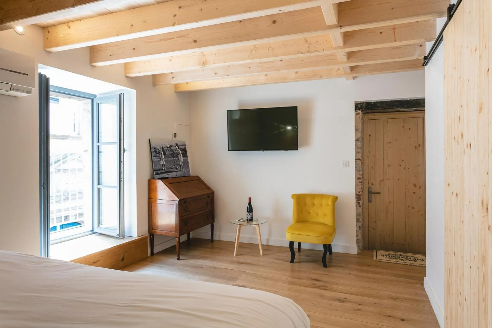 Bed in LE PETIT MOULIN